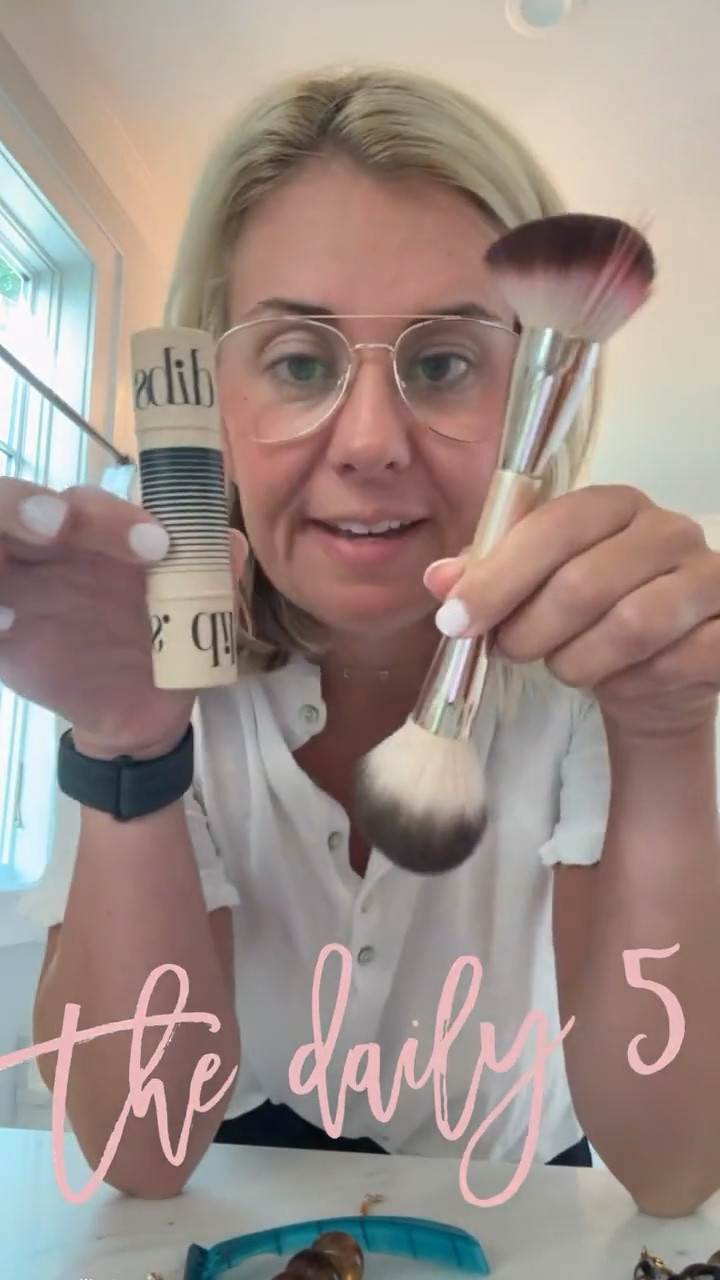 Daily 5…#5…Daily Makeup! I swear by Dibs Desert Island Duo stick & brush. 

Shades: 
Dibs - Desert Island Duo in Shade 1
Lips - Peach Brandy 
Mascara - brown 

*code mixandmatch for 10% off at Dibs

#LTKdayinmylife #LTKstorytime #LTKmorningroutine