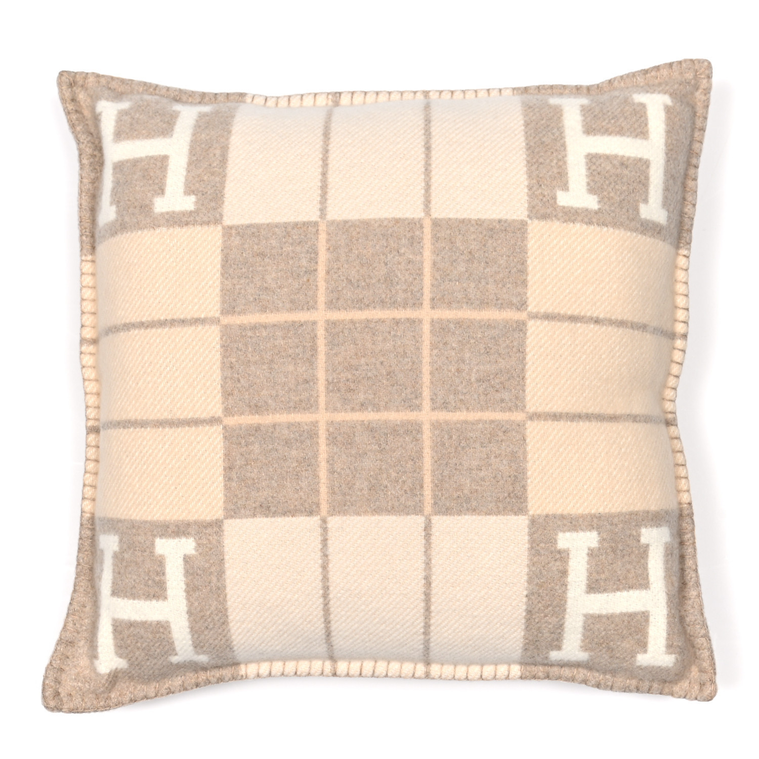 HERMES

Wool Cashmere Avalon III Pillow PM Coco Camomille | Fashionphile