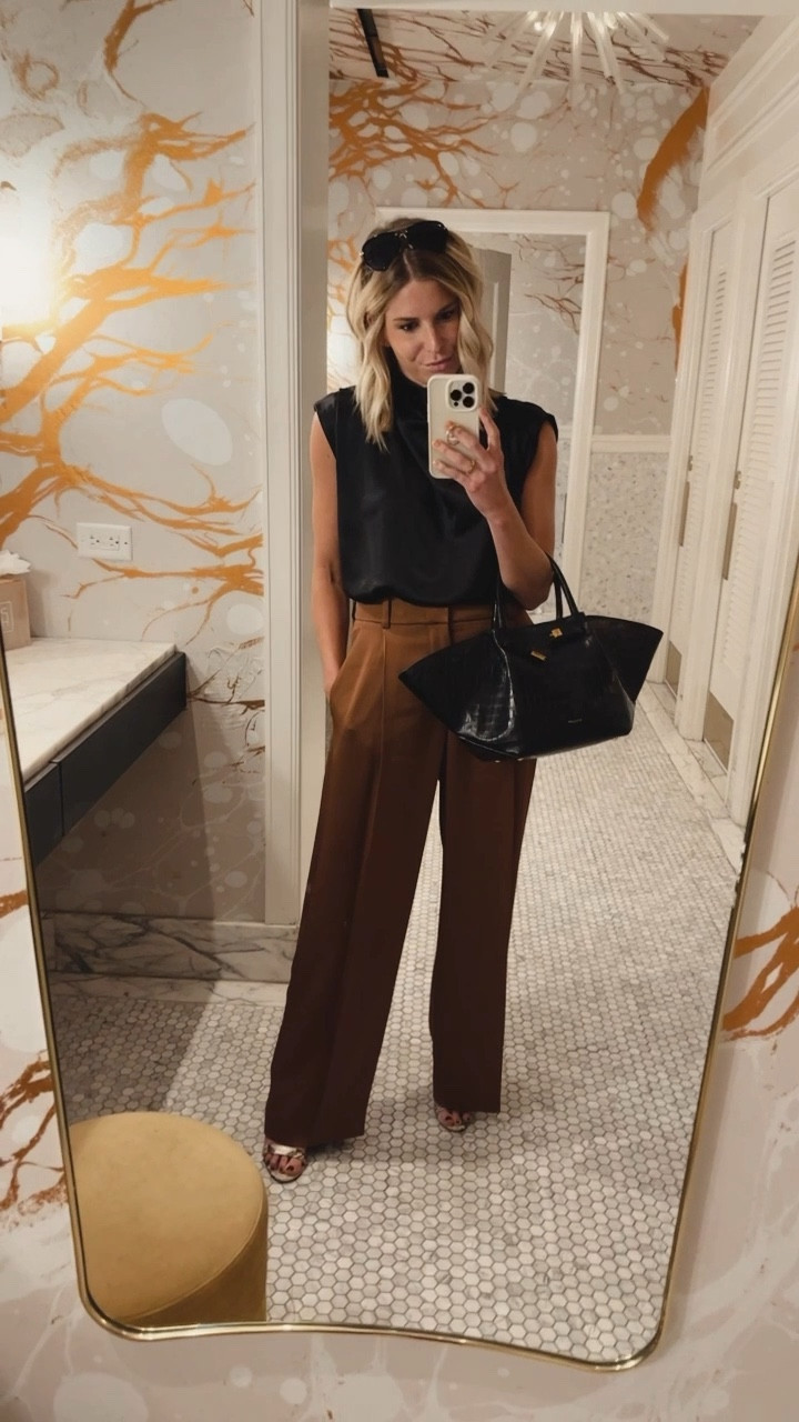 Best work pants! 🖤 And my new favorite bag I bought in 2 colors! 

#LTKitbag #LTKworkwear #LTKunder100
