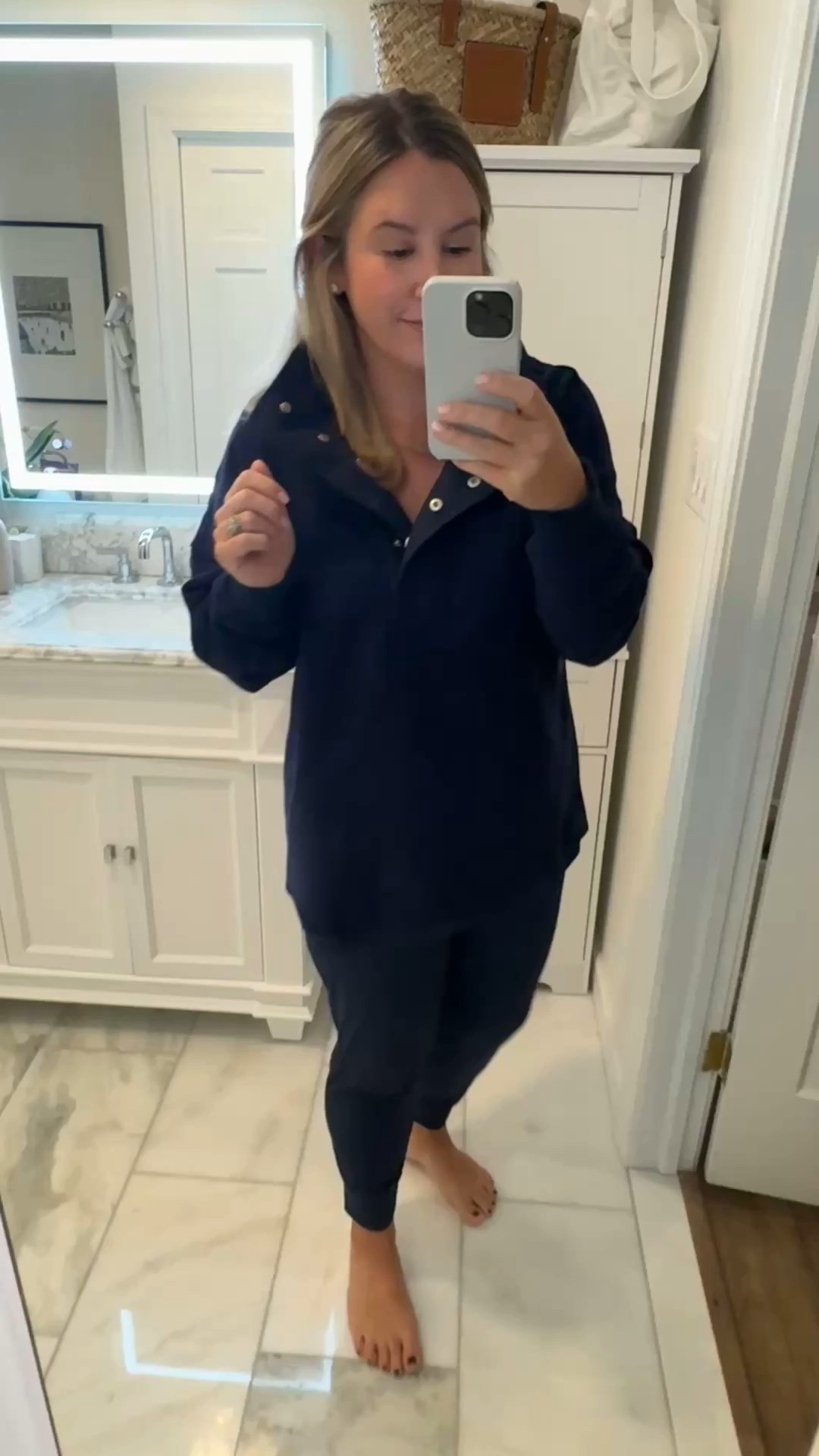 Perfect fit on this oversized sweatshirt with a collar - I got an XL (sized up, which I recommend if you’r like me and don’t want the sweatshirt to touch your sides at all) Gacaky 
Is the brand - Navy blue one linked below!

I also have the green one linked too, if that’s a better price. Just follow the same advice and order up for this look. 

#LTKMidsize #LTKFindsUnder50