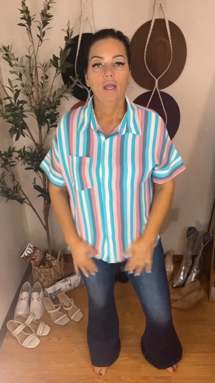 Another day, another #ootd! This top is so comfy. 

#teacher #momstyle #ltkspringoutfit #jeans #over40style 

#LTKstyletip #LTKSpringSale #LTKmidsize