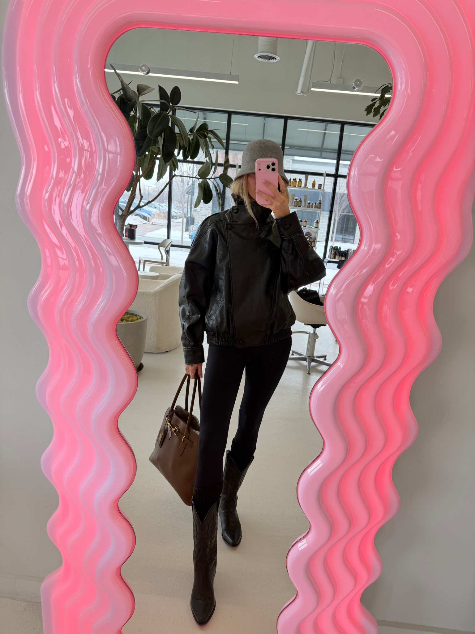 Bundled up chic 

#LTKNYFW #LTKdayinmylife