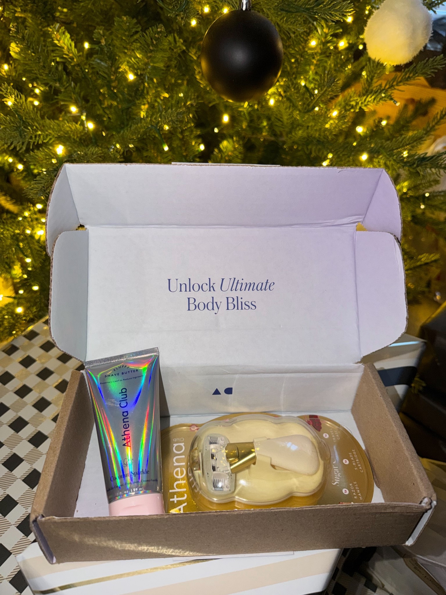 My FAVORITE razor! Had to get this travel bundle for my trip! ✈️

#LTKBeauty #LTKgrwm #LTKselfcare