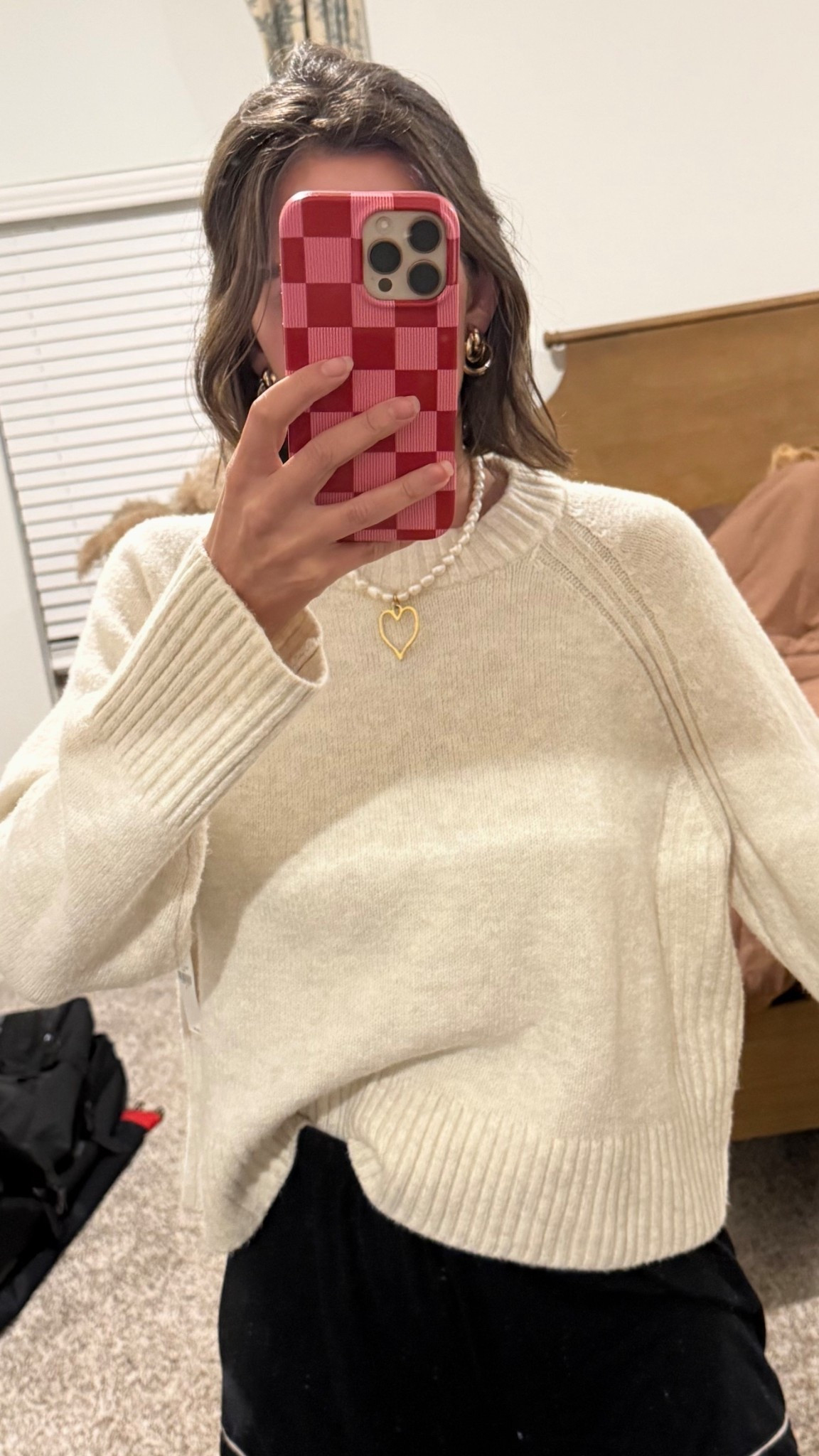 The cropped “So Soft” sweater from Old Navy is that perfect cozy-but-cute staple every mom needs this season. It’s soft, lightweight, and pairs with literally everything : jeans, leggings, skirts, you name it. And with 50% off for Cyber Monday until 12/2, soit’s the best time to grab it in multiple colors. 🤎✨

#oldsnavystyle #oldnavysweater #sosoftsweater #winteroutfitinspo #cozymomstyle #ltkwinterfashion

#LTKHoliday #LTKCyberWeek #LTKSaleAlert
