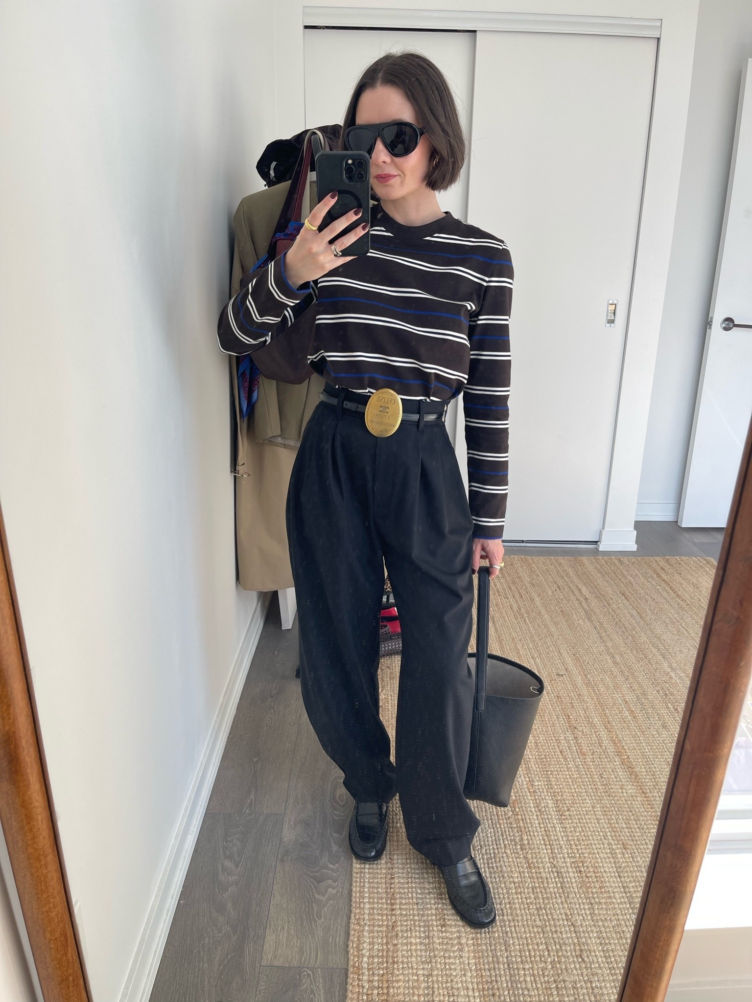 Striped tee size S
Barrel pants are from last year COS but I linked similar

#LTKcanada #LTKfall #LTKworkwear