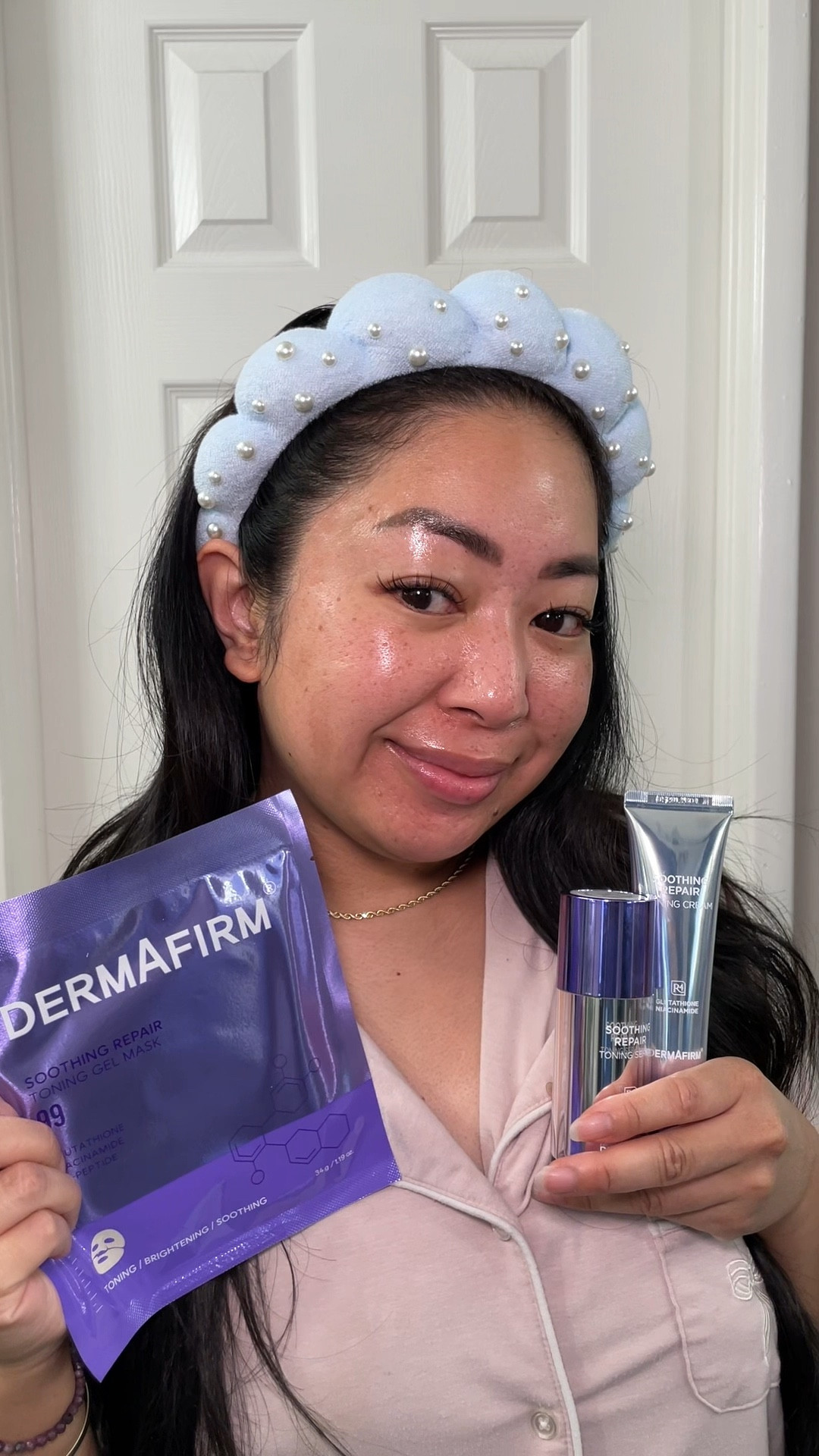 Tone up and brighten your skin with @dermafirm_global @dermafirm_usa 

These 3 will help with that just overnight!

💜 Toning Serum: Soothing Repair Facial Serum R4 combines the power of bakuchiol (a natural retinol alternative) and niacinamide to target skin concerns like dark spots and uneven tone. Experience visibly improved skin with these gentle yet effective ingredients. It uses the potency of natural botanicals such as Eucalyptus, Collagen, Peptides and Perilla leaf, offering a holistic solution to skin imperfections like freckles and age spots and wrinkles.

💜 Toning Cream: facial moisturizer combines the power of 12,000ppm Niacinamide with Bakuchiol to visibly evened-out skin tone while minimizing the look of pores. It provides a silky-smooth finish with its fast-absorbing formula, leaving your skin balanced, refreshed, and visibly clear.

💜 Toning Gel Mask: Watch the mask transform from milky white to transparent as the ingredients like glutathione absorb into your glass skin - visible proof that the active ingredients are working.

#Dermafirm #SoothingRepair #KBeauty #KSkincare #ToneUp #BrightenSkincare #GlassSkin #GlowySkin #GelMask 

#LTKBeauty