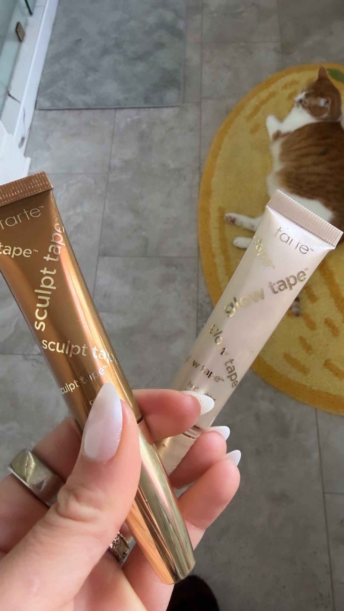 The Tarte Sculpt Tape Contour + Glow Tape Highlighter combo is giving the most lifted, radiant glow ✨ 