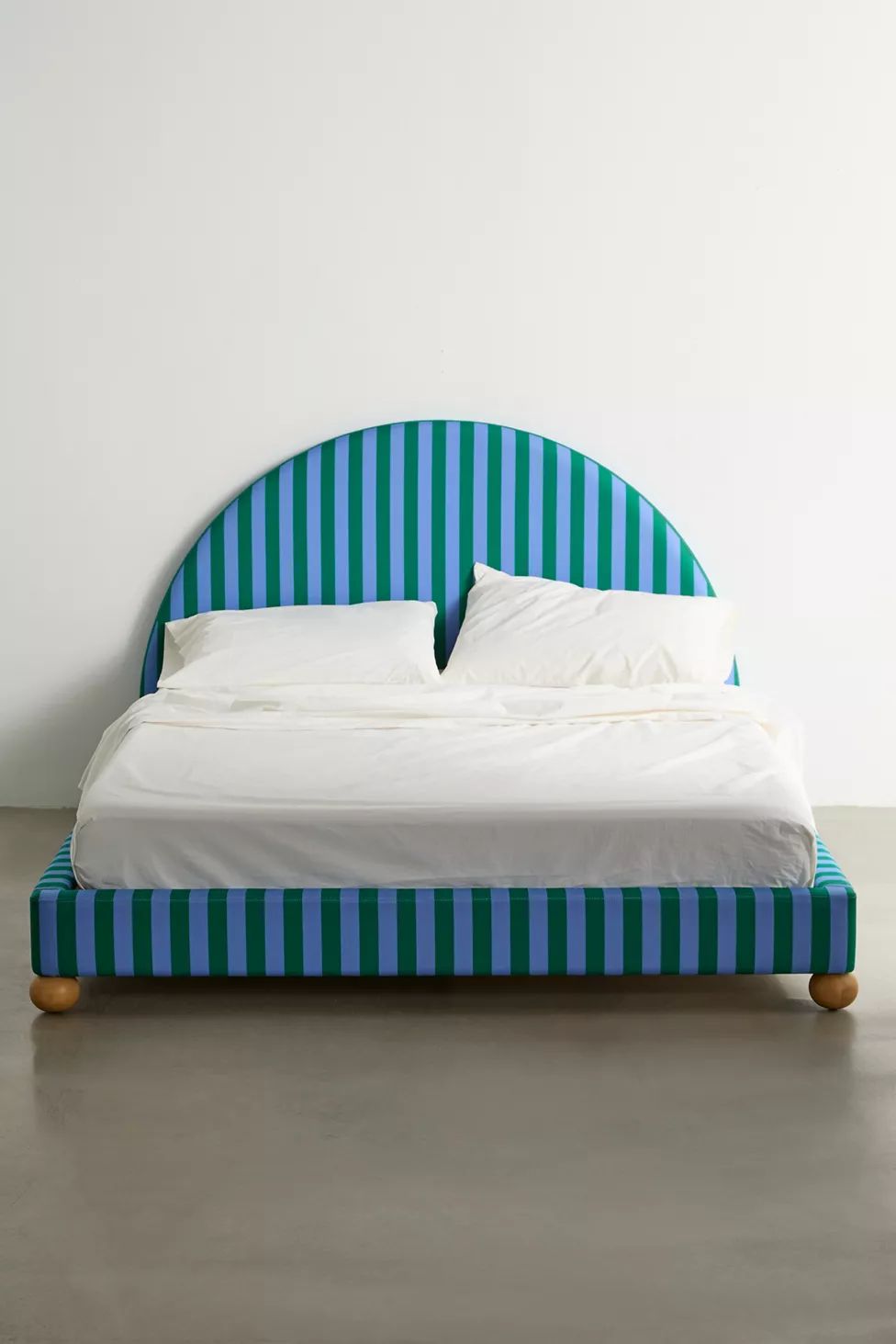 Riley Arch Bed | Urban Outfitters (US and RoW)
