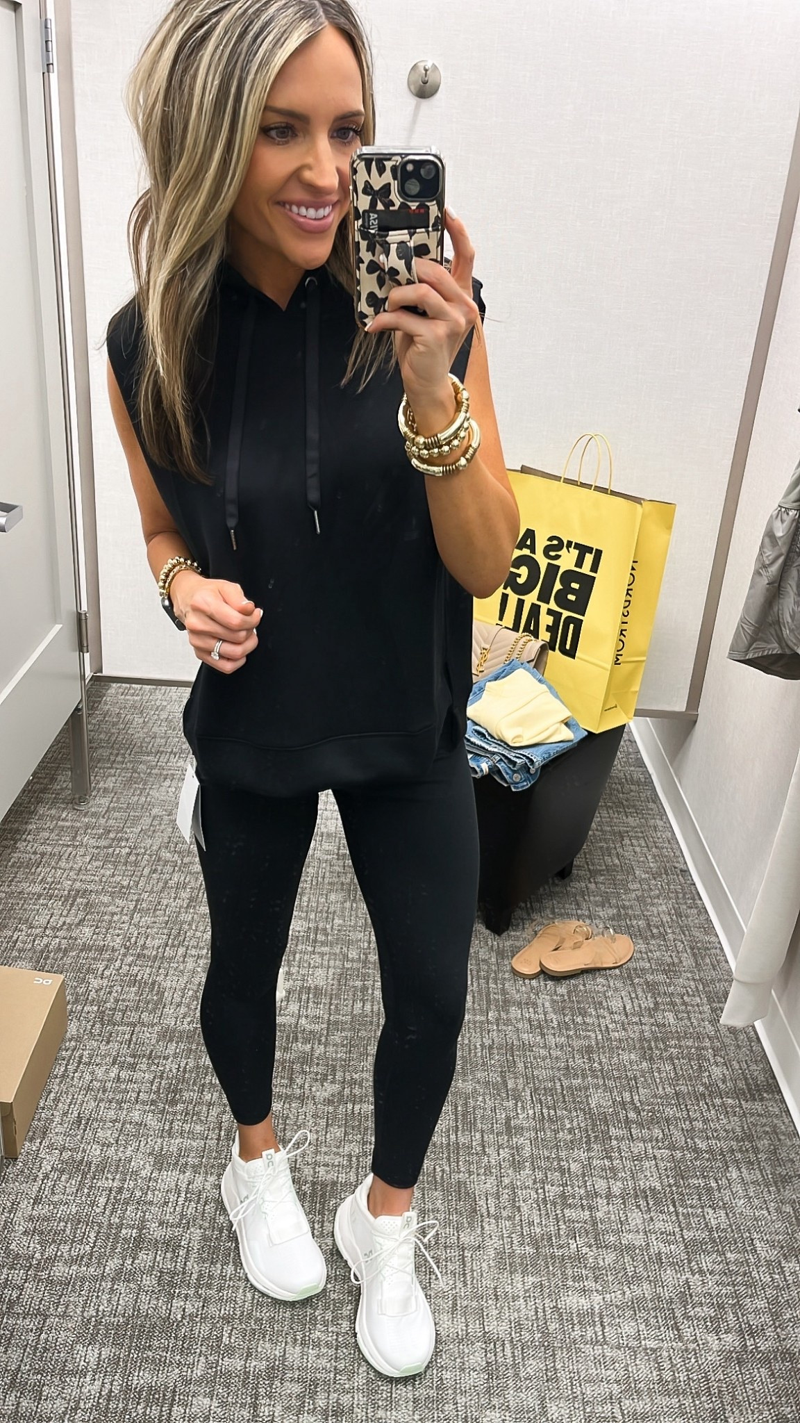 One of the items from the Nordstrom anniversary sale in the most excited about! I grabbed in size xs, color black. It’s adorable in black and the cream is gorgeous 


#LTKActive #LTKPetite #LTKSaleAlert
