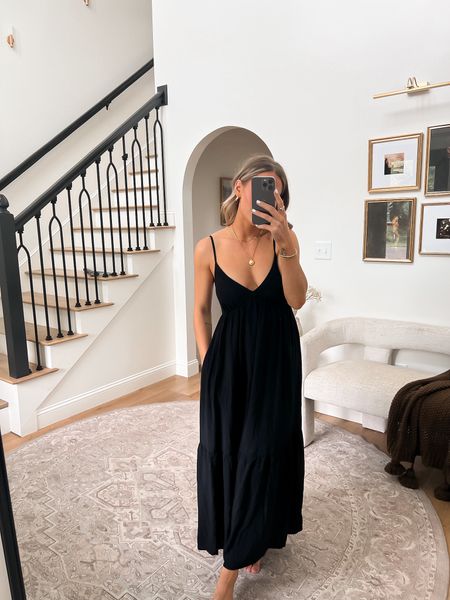 LBD 🖤 can never go wrong with a black dress!! Obsessed with this maxi version! So versatile and practical!!

THE FABRIC IS A DREAM! Highly recommend!!

You can watch me style this look on YouTube!  📺 https://youtu.be/zXFvNsjdb4E?si=tHRTYJQrzJkW7_dA


Sizing Details ✨ 
5’4’’ • 124lbs • 30D 

Dress: XS

#LTKFindsUnder100 #LTKSeasonal #LTKStyleTip