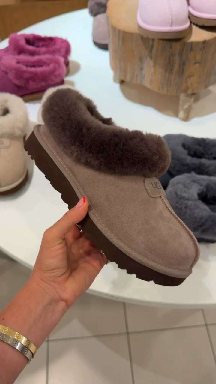 Nsale finds

Nordstrom sale, Nsale, anniversary sale, summer sale, slippers, Ugg, comfy shoe

#LTKSaleAlert #LTKHome #LTKmomlife