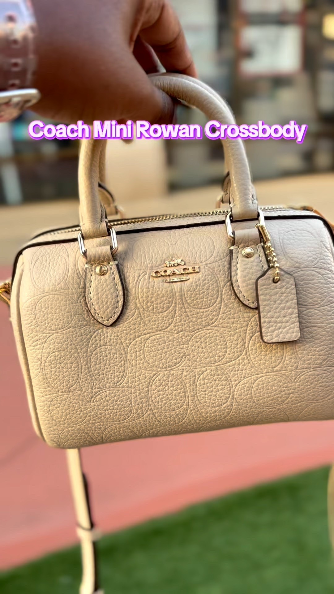 It’s mini but it packs a lot. One of my go to #coach bags 