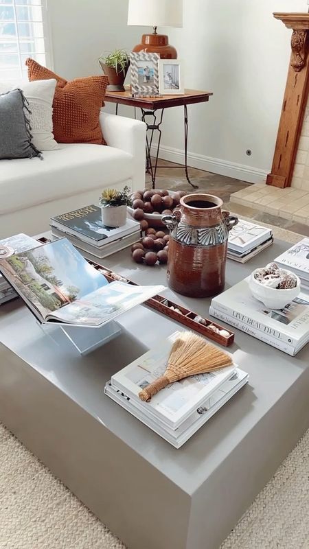 Get yourself a little straw hand broom. They make great coffee table decor and come in handy for dusting crumbs! 👏🏻

#ltkhome #coffeetable #coffeetablebooks #coffeetableaccessories 