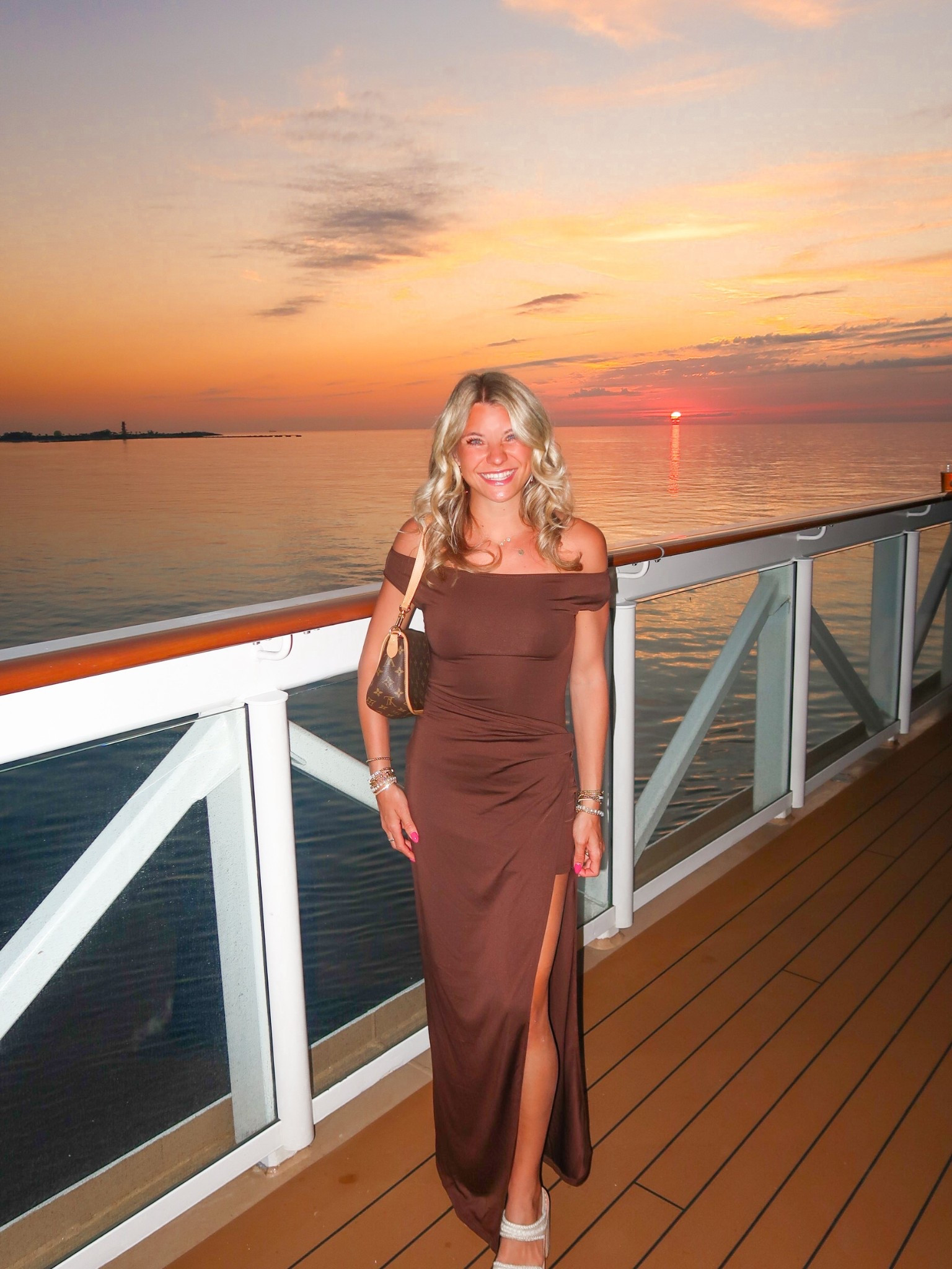 This peppermayo mini maxi dress is stunning! Perfect for your next vacation, spring break, or date night. Wearing a US 4

#LTKTravel #LTKSeasonal #LTKFindsUnder100