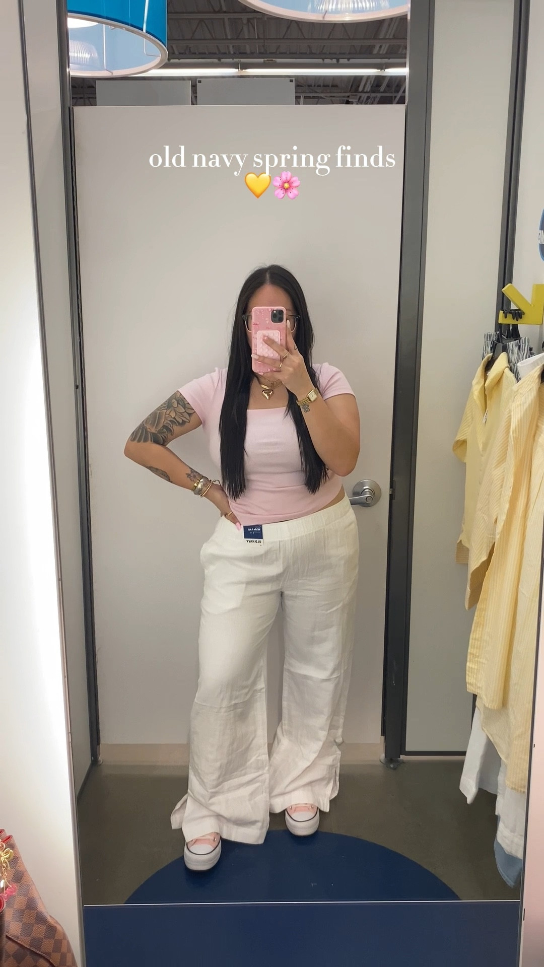 Old navy spring sale 

#LTKSaleAlert #LTKFindsUnder50 #LTKSpringSale