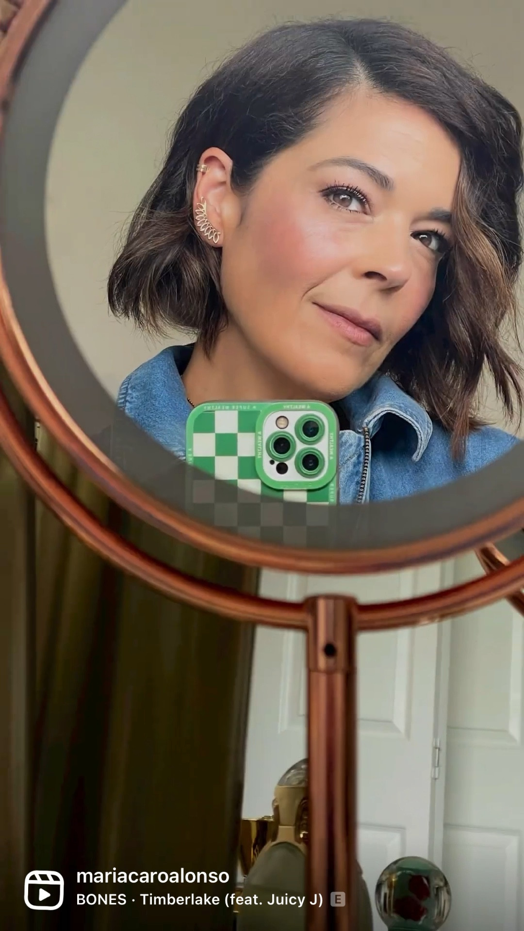 In love with this cute LED makeup mirror from #conair 
•Comes with 2 sides. One is
the real and the other is a standard magnification that allows
the full face to be seen.
•Adorable brilliant rose gold finish. 
•The mirror rotates a full 360 degrees for views at any angle. 
•Operating on 3 AA batteries (not included) makes this an easy mirror to travel with, too. 
•Its lifetime LED lighting gives off a naturally beautiful glow and
you'll never have to replace the bulbs. 

#LTKstyletip #LTKbeauty #LTKhome