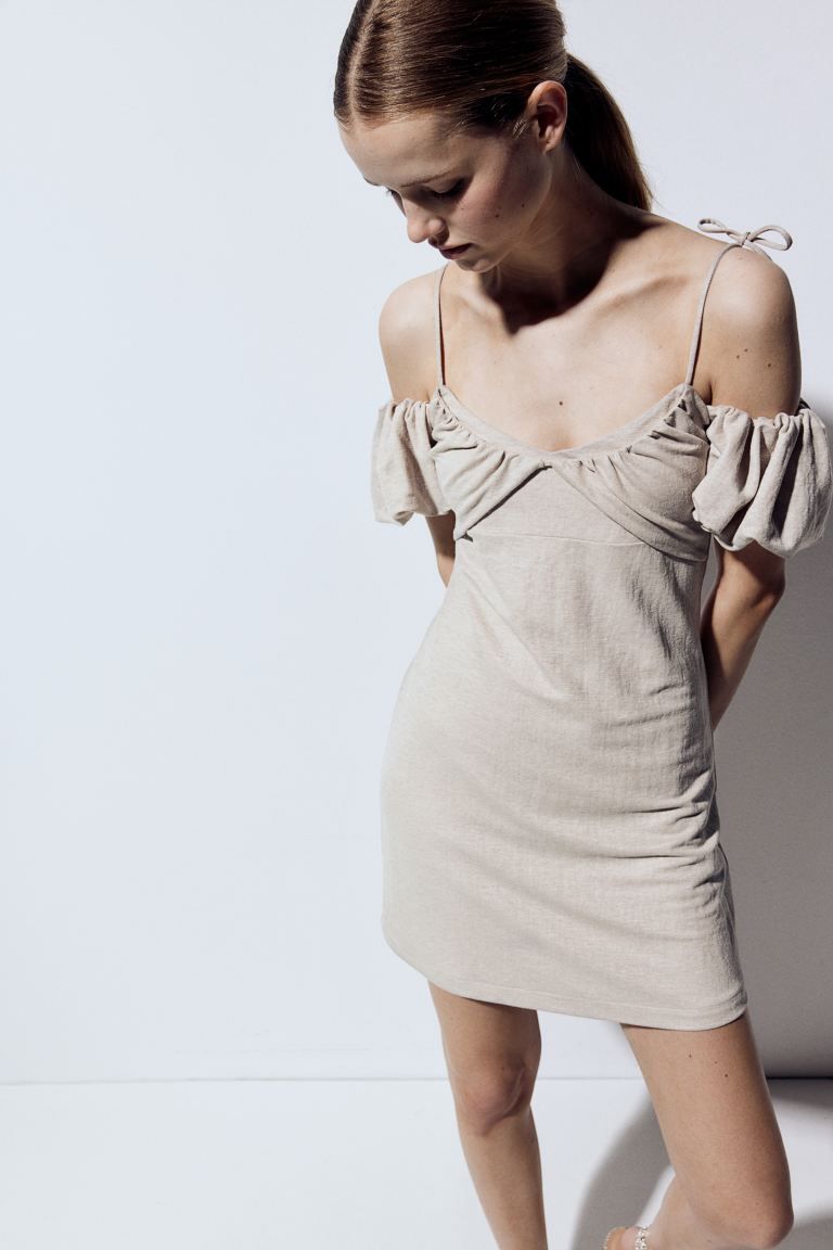 Layered Open-shoulder Dress - Short sleeve - Short - Light taupe - Ladies | H&M US | H&M (US + CA)