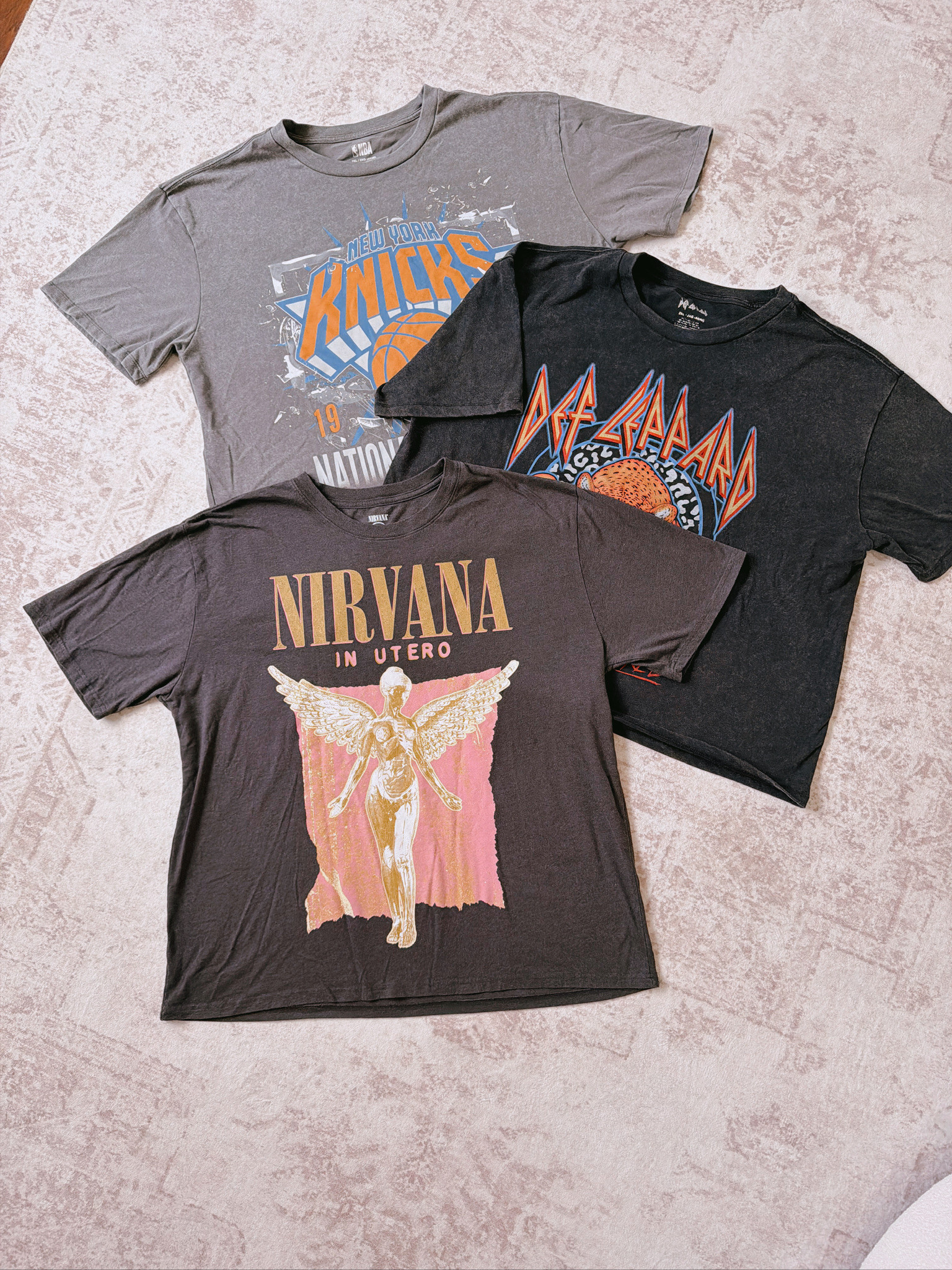 my favorite graphic tees. I wear an XL 

 #LTKgrwm #LTKootd #LTKMidsize