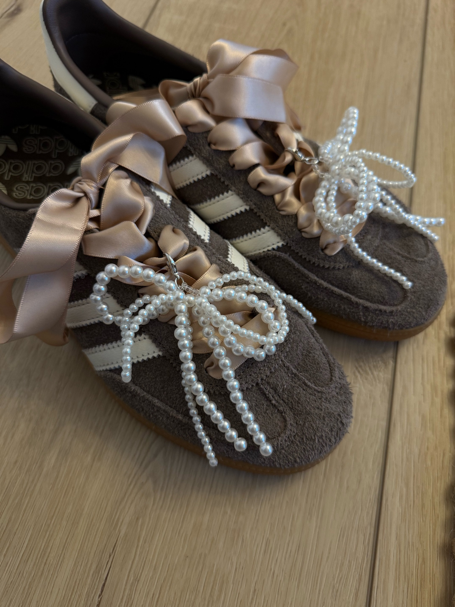 Customized adidas Spezial | brown adidas Spezial | shoes charms | sneakers charms | cute sneakers

#LTKStyleTip #LTKShoeCrush #LTKGiftGuide