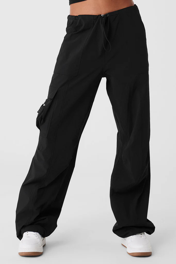 Megastar Cargo Pant - Black | Alo Yoga (US)