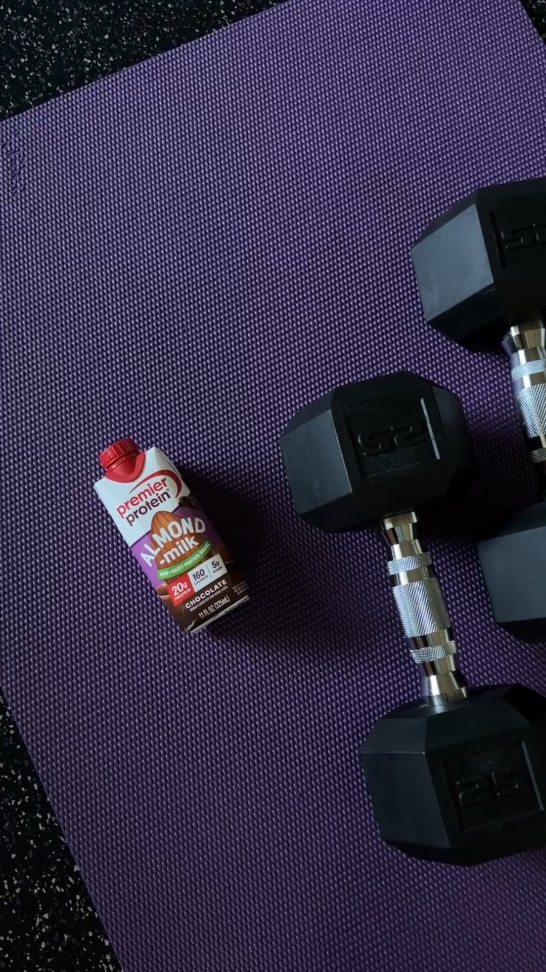 #ad Creamy, smooth texture and rich in flavor—these Premier Protein Almondmilk Non-Dairy Protein Shakes have been my go-to lately 🍫😋 

#PremierAlmondmilkProteinShake #PremierProtein #NonDairy #TargetPartner #Target #home #foodie #targetfinds #travel #fitness #workout #active @premierprotein @Target 

#LTKActive #LTKfitnessgoals #LTKfoodie