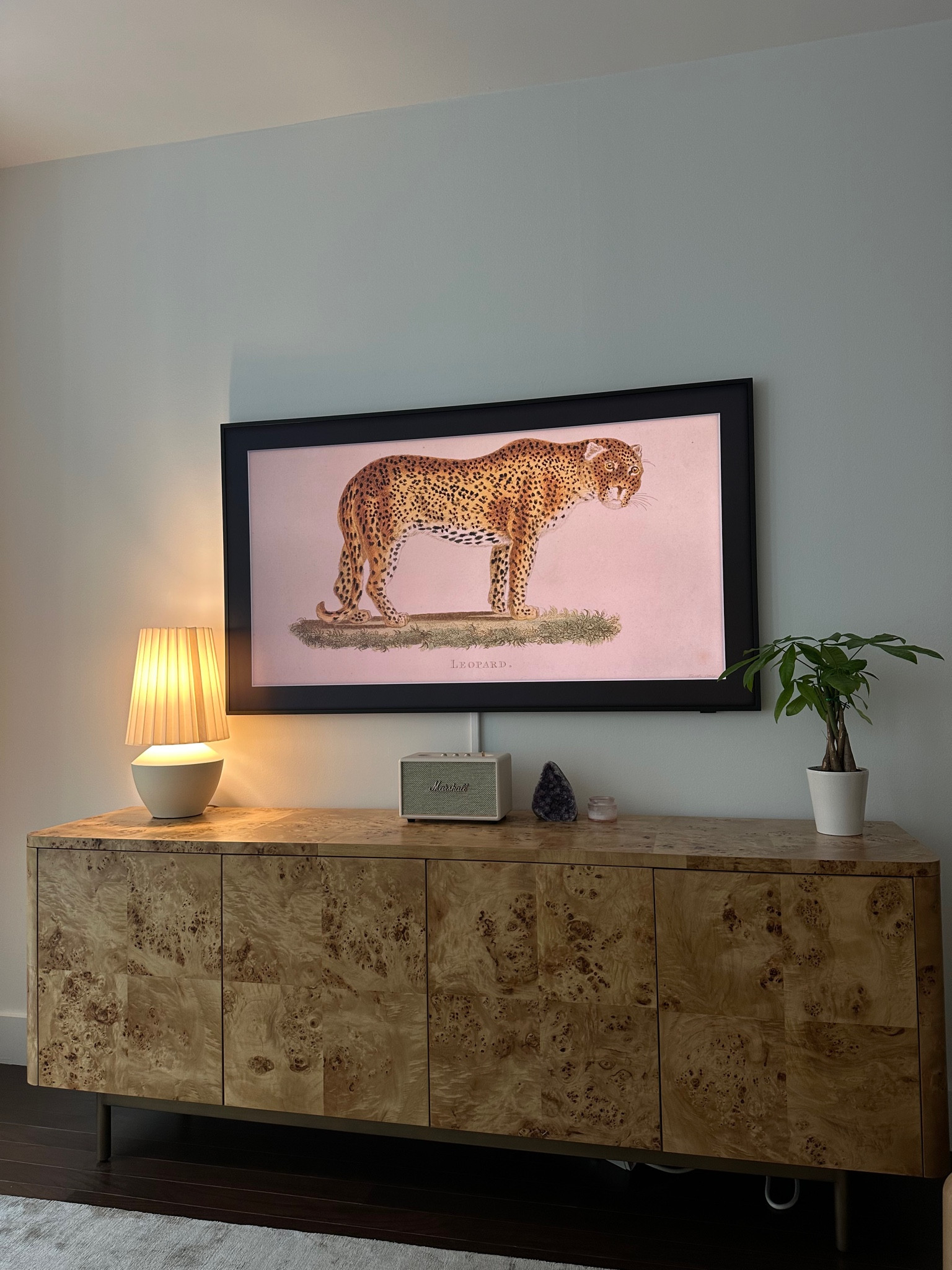 living room decor 

#LTKsalealert #LTKhome