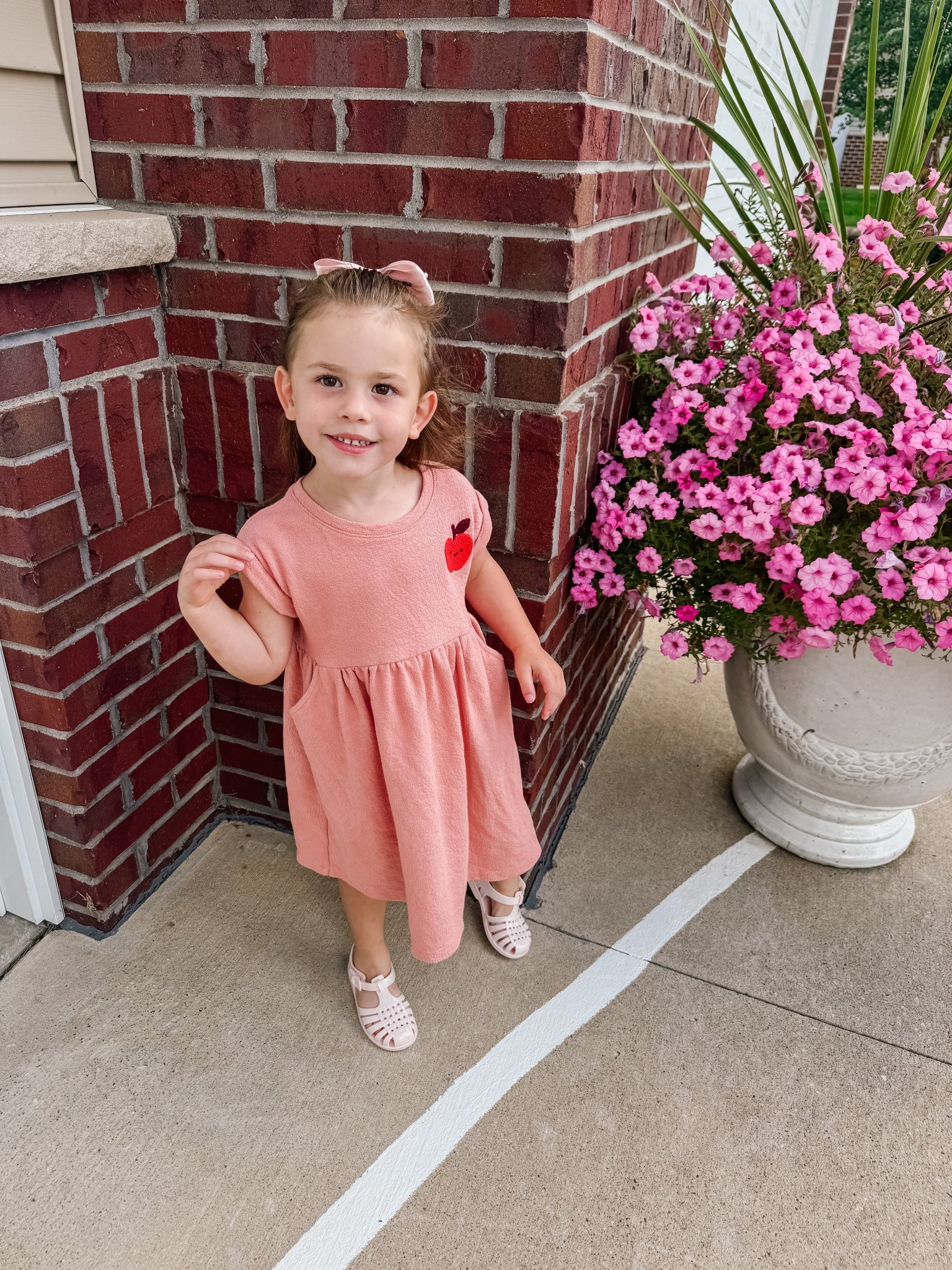 feels like fall, finally! 🍎🎀

#LTKSeasonal #LTKFindsUnder50 #LTKKids