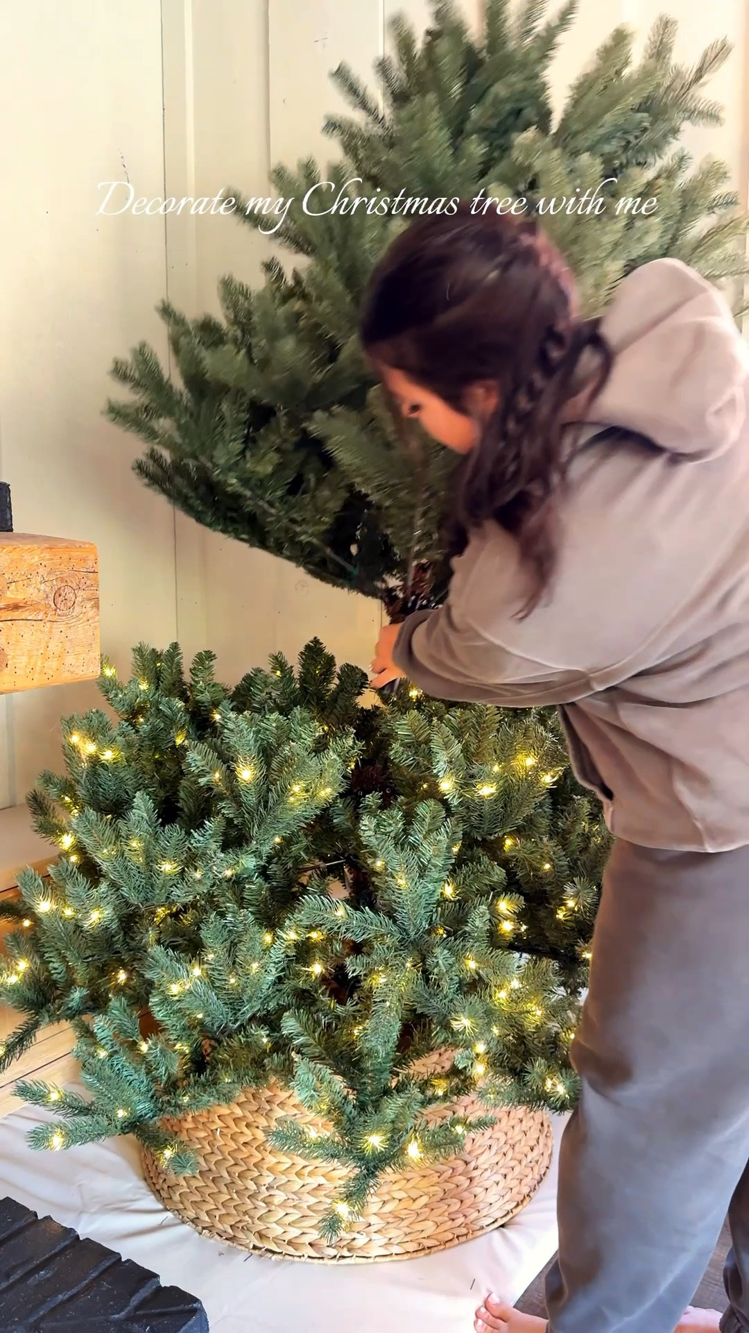 Neutral Christmas tree inspo 🌲✨ classic greens, creams, and golds for a timeless holiday feel #christmastreedecor #holidaystyle #ltkhome

#LTKSeasonal #LTKHoliday #LTKHome