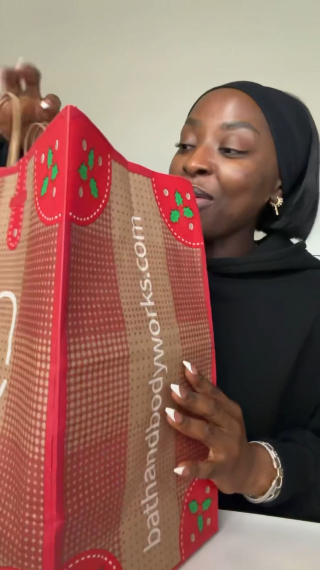 Have you tried LEAVES from Bath & Body Works? Spicy and so good!

#LTKHome