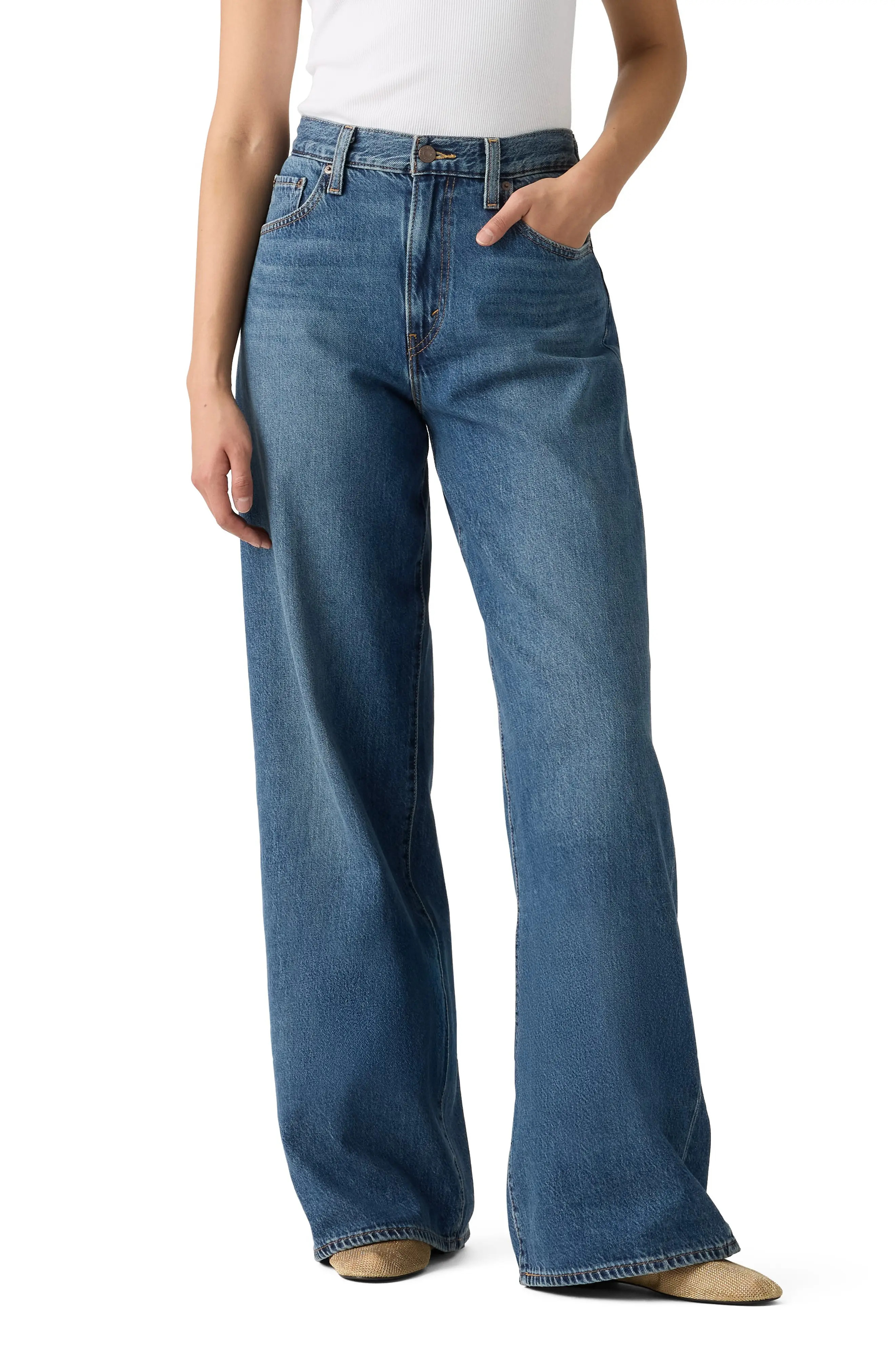 levi's Cinch High Waist Baggy Wide Leg Jeans in Pass The Parcel at Nordstrom, Size 23 X 31 | Nordstrom