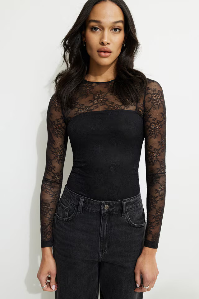 Skylar Lace Bodysuit | Dynamite Clothing