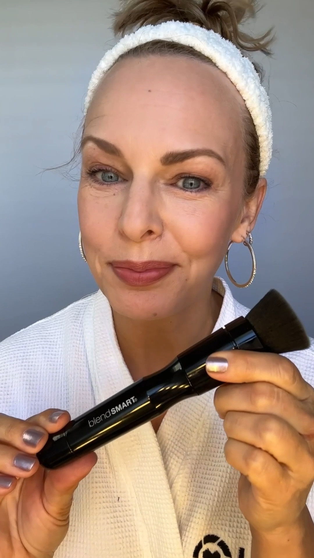 Revolutionize your beauty routine with @blendSMART-the world‘s number one rotating makeup brush that delivers flawless airbrush results in half the time, using half the product. 
This is the ultimate gift for the beauty lover who has it all! Effortlessly smooth fine lines and wrinkles for a polished finish with blendSMART! 


#LTKBeauty #LTKOver40 #LTKWatchNow