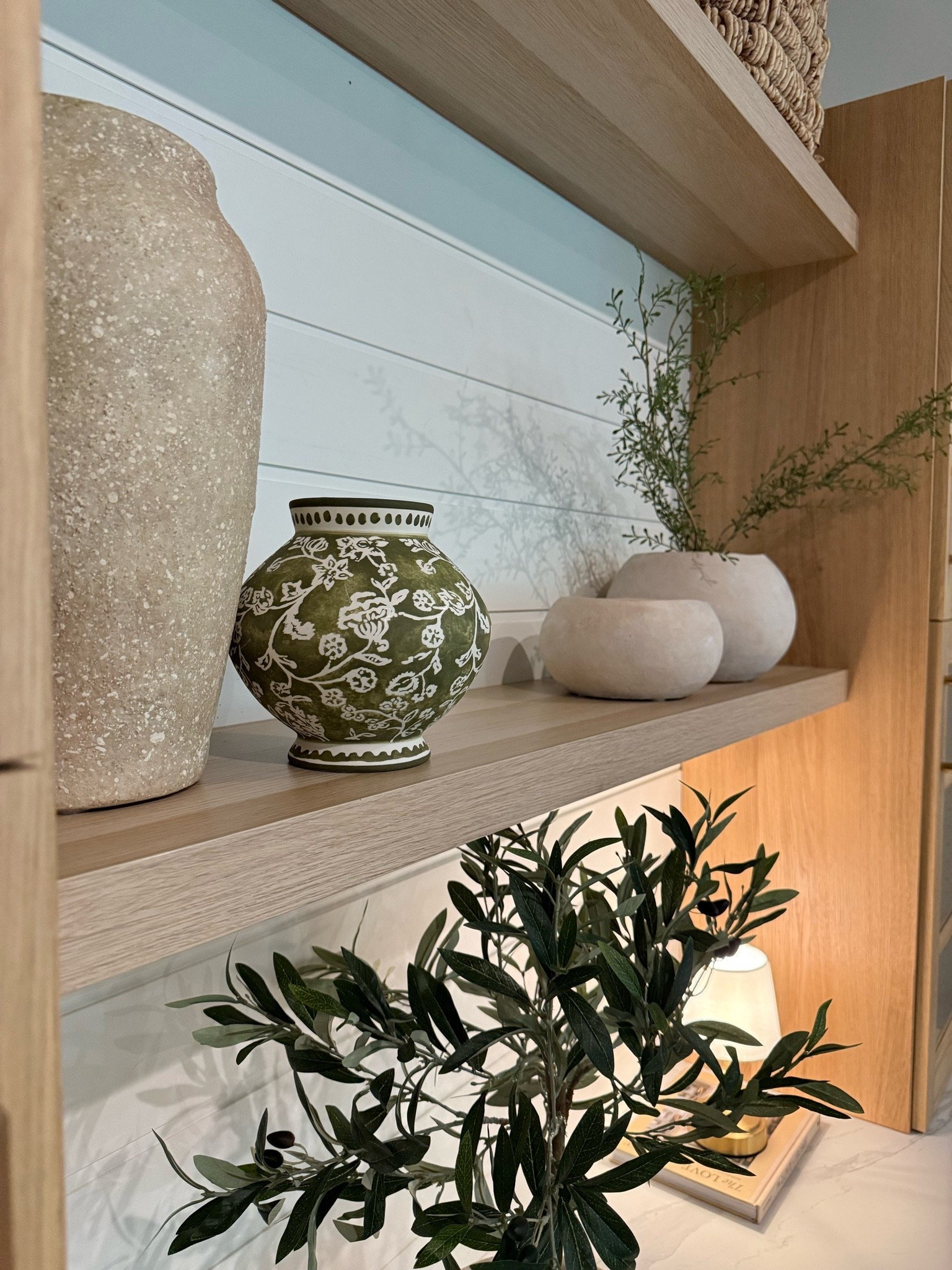 A new Target find: green and ivory ceramic vase. It’s beautiful! (the color is darker in person than it shows online)
Summer shelf decor