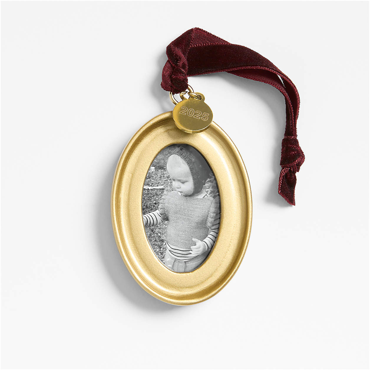 Gold Oval Photo Frame Christmas Tree Ornament + Reviews | Crate & Barrel | Crate & Barrel