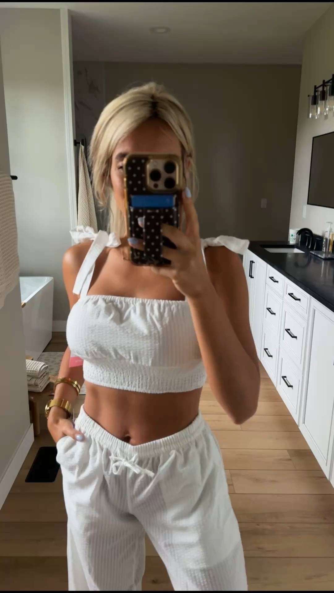 Love the white 🤍👏🏼

#LTKU #LTKPetite #LTKootd