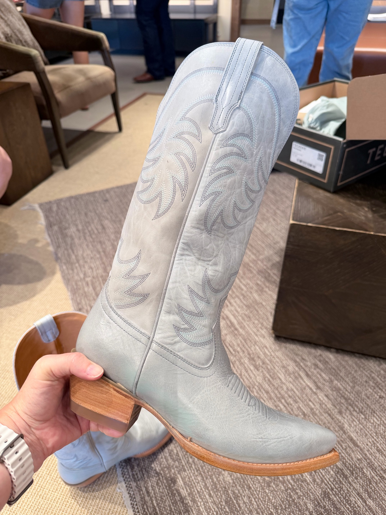 Tecovas first vault boot and it’s back in stock! This is my favorite, the Annie boot, and it’s in a slate color, which is gorgeous! The Annie’s fit TTS and they have restocked almost all of the sizes!

#LTKMidsize #LTKWorkwear #LTKTravel