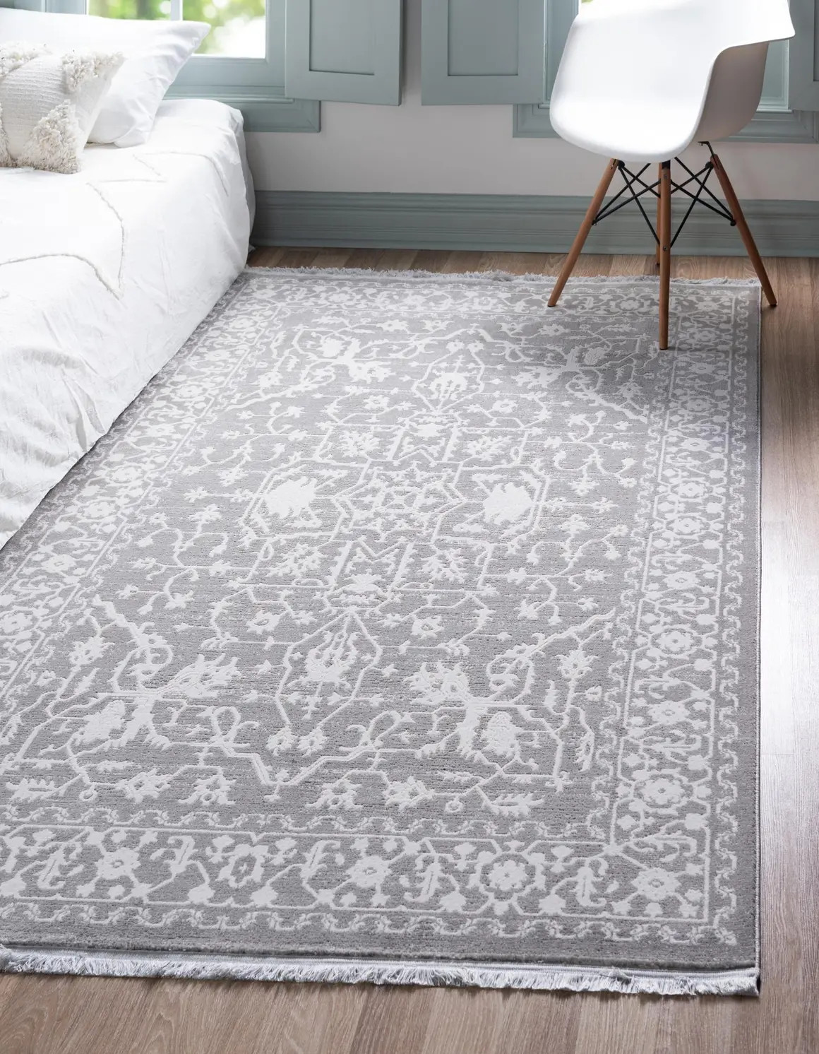 5' x 8' Modern Classical Rug | Rugs.com