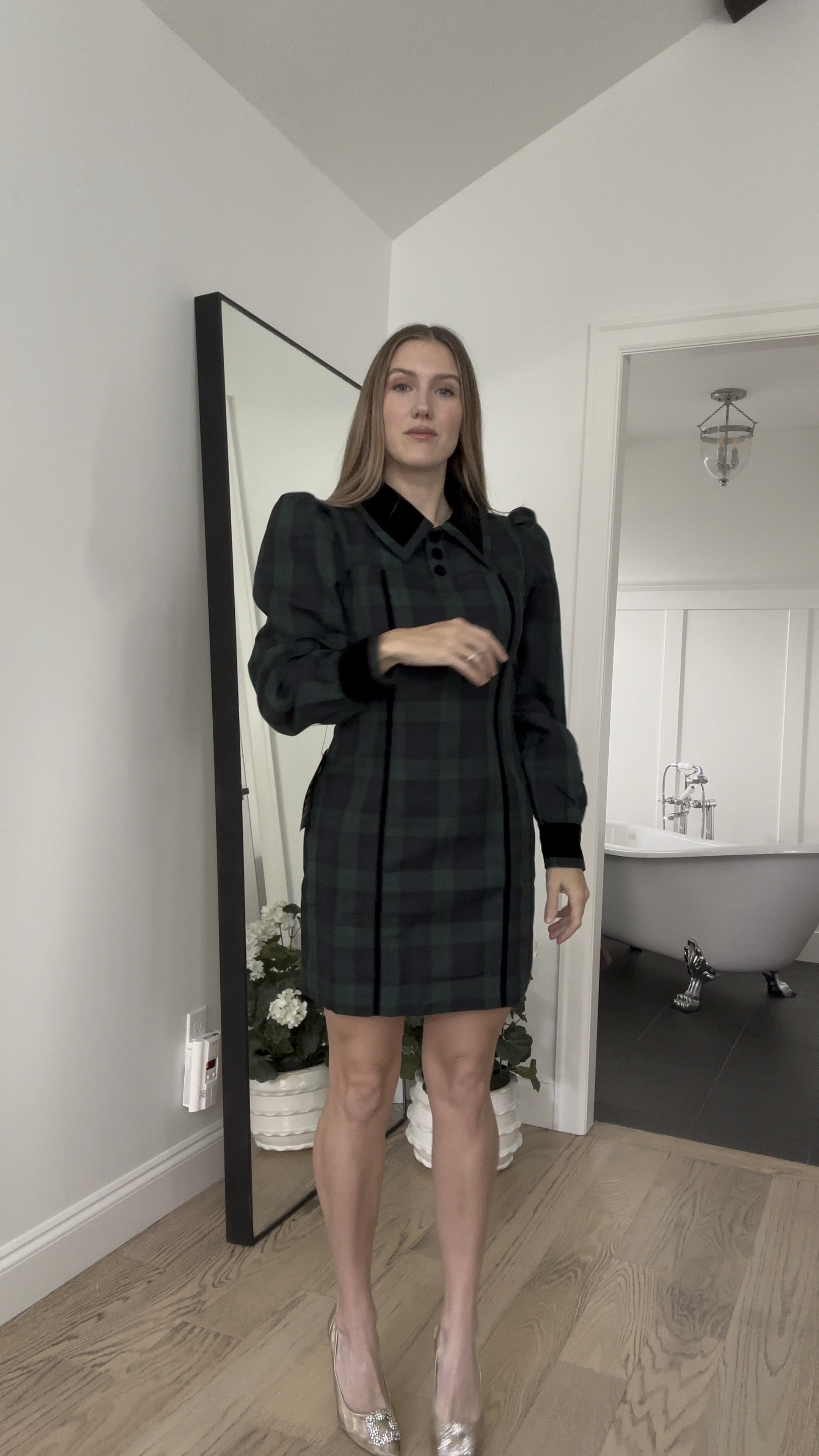 Holiday dress! Under $300

#LTKwinter #LTKcanada #LTKpartywear