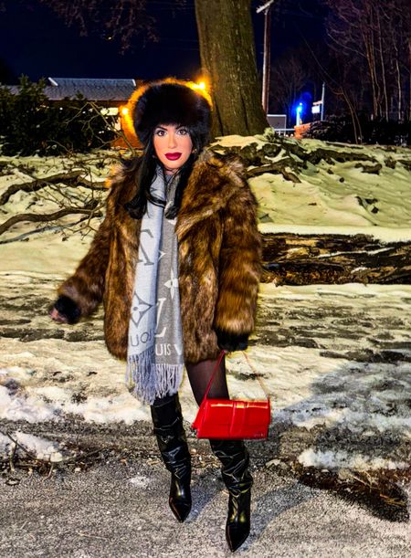 Mob wife winter❄️❤️🖤

#LTKfindsunder100 #LTKSeasonal #LTKstyletip