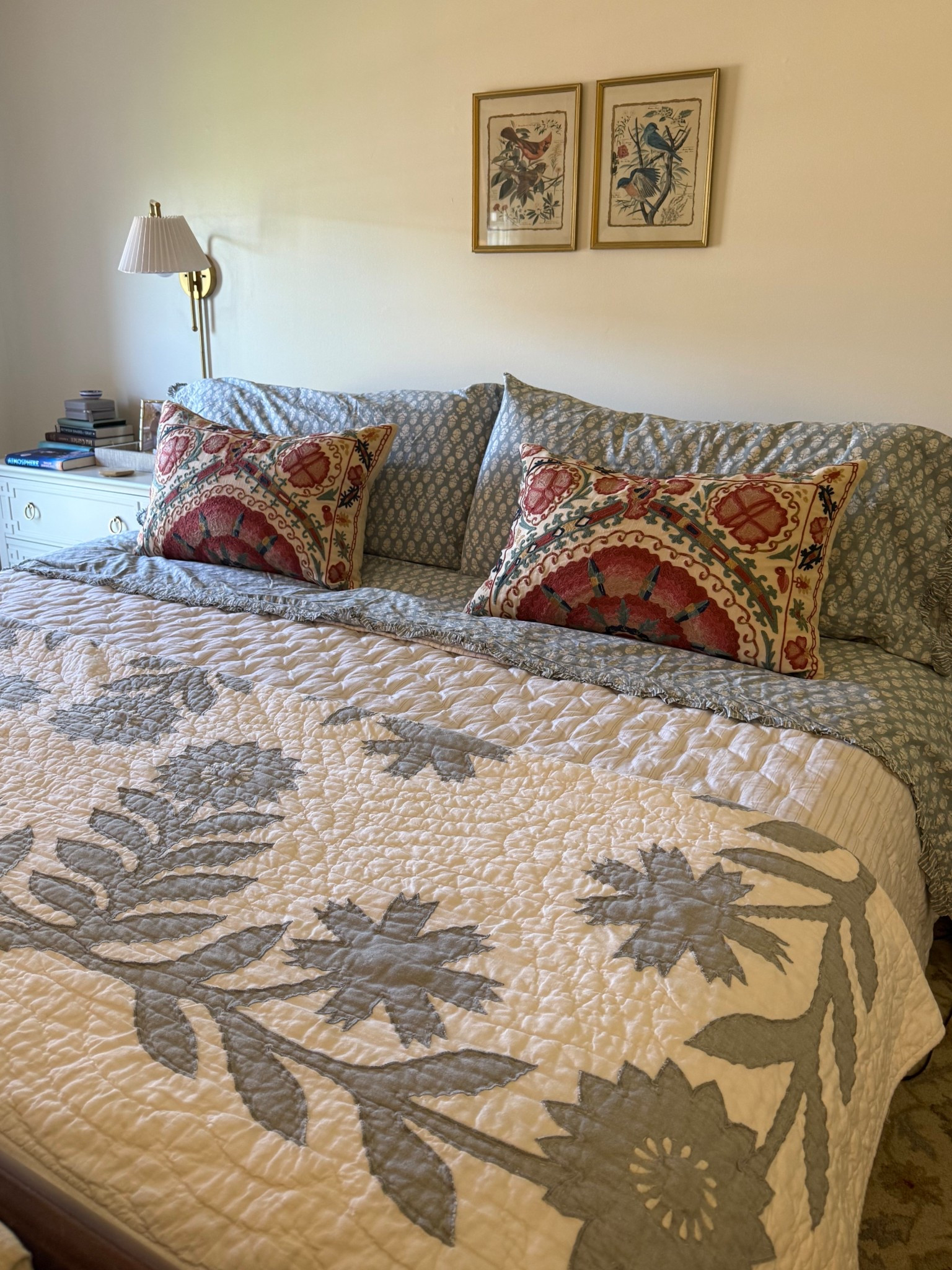 Bedding links ❣️

#bedroomdecor #homedecor #bedding #bedroomfinds #throwpillows

#LTKHome #LTKselfcare