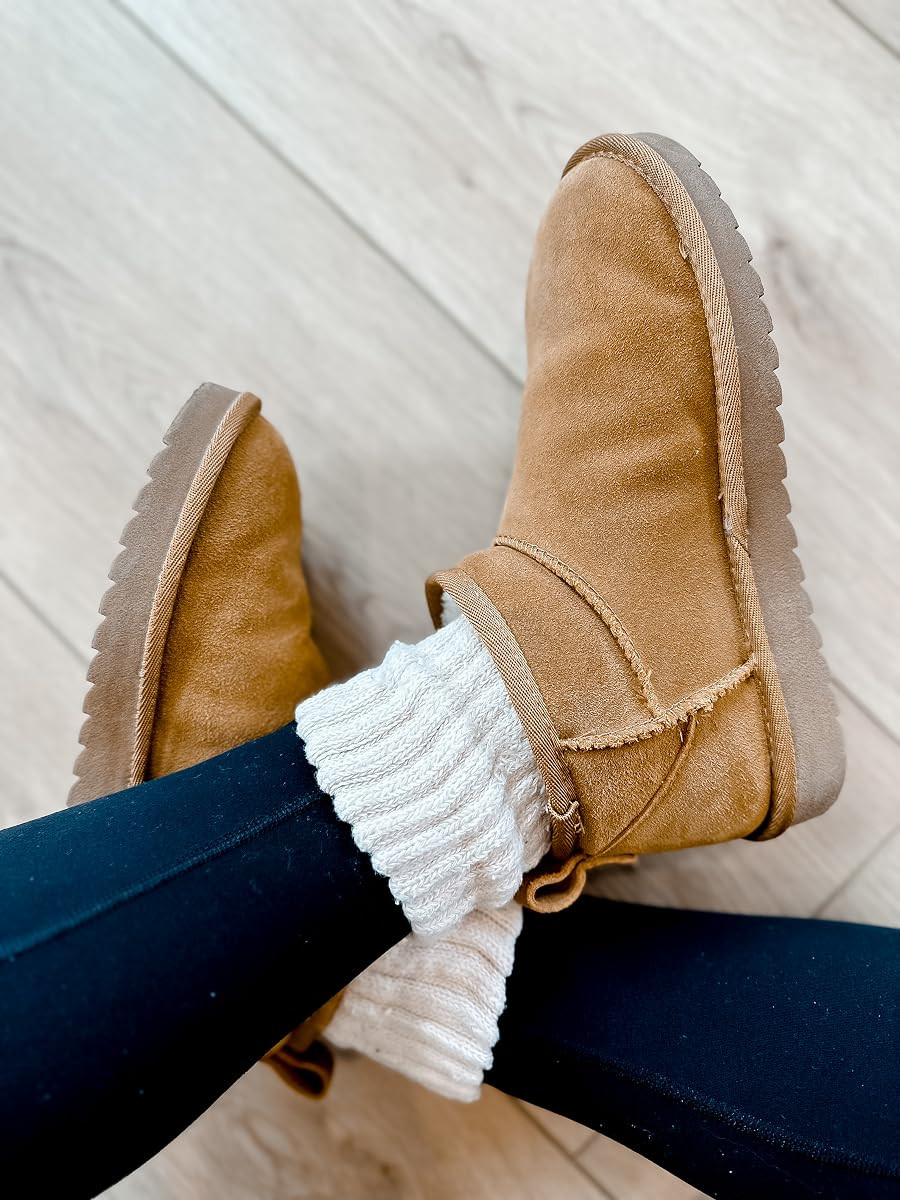 I can't believe it's almost fall! I rounded up my favorite fall boots I wear on repeat during fall and winter! 

 #LTKootd #LTKSeasonal
