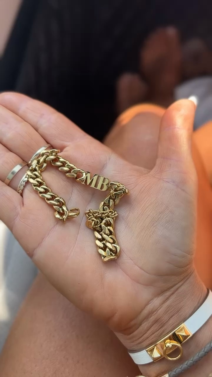 My favorite personalized jewelry from Abbott Lyon! Waterproof & tarnish-resistant. The quality is 10/10!

Use code: SAVE20 for 20% off or LTK2FOR1 to get 2 for 1🙌🏼

#LTKsalealert #LTKSale #LTKstyletip