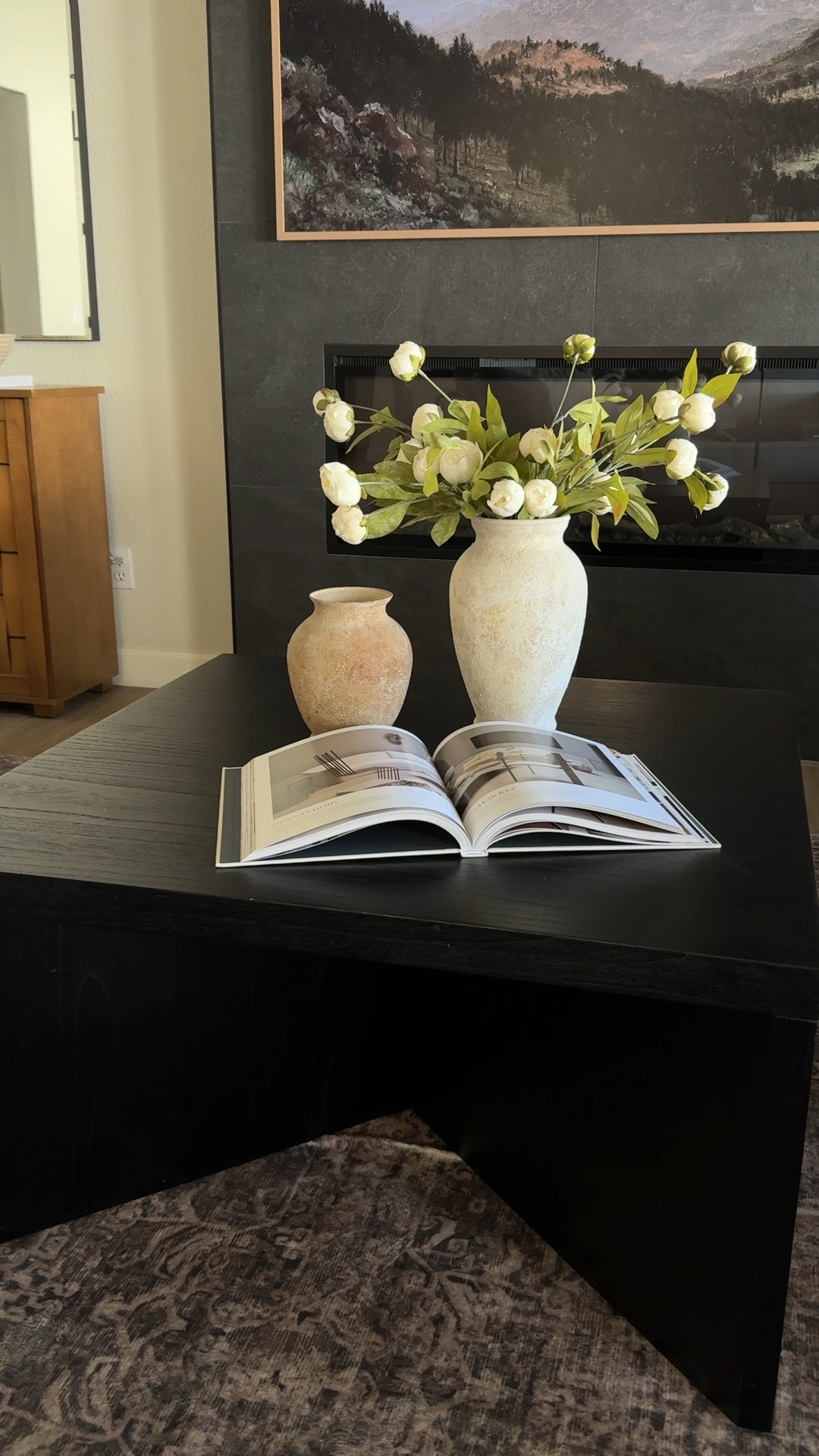 Square coffee table decor idea!! 
Styling ideas, square coffee table, how to decorate a square coffee table 
#coffeetable #stylingtip #homedecor #neutraldecor #springdecor

•••

How to decorate coffee table, how to decorate a coffee table, how to decorate a square coffee table, coffee table styling, coffee table decor, coffee table decor ideas, coffee table styling ideas, coffee table decorating ideas, coffee table decor inspo, coffee table styling inspo, square coffee table, square coffee table decor, neutral coffee table decor, spring decor, styling 3 ways 