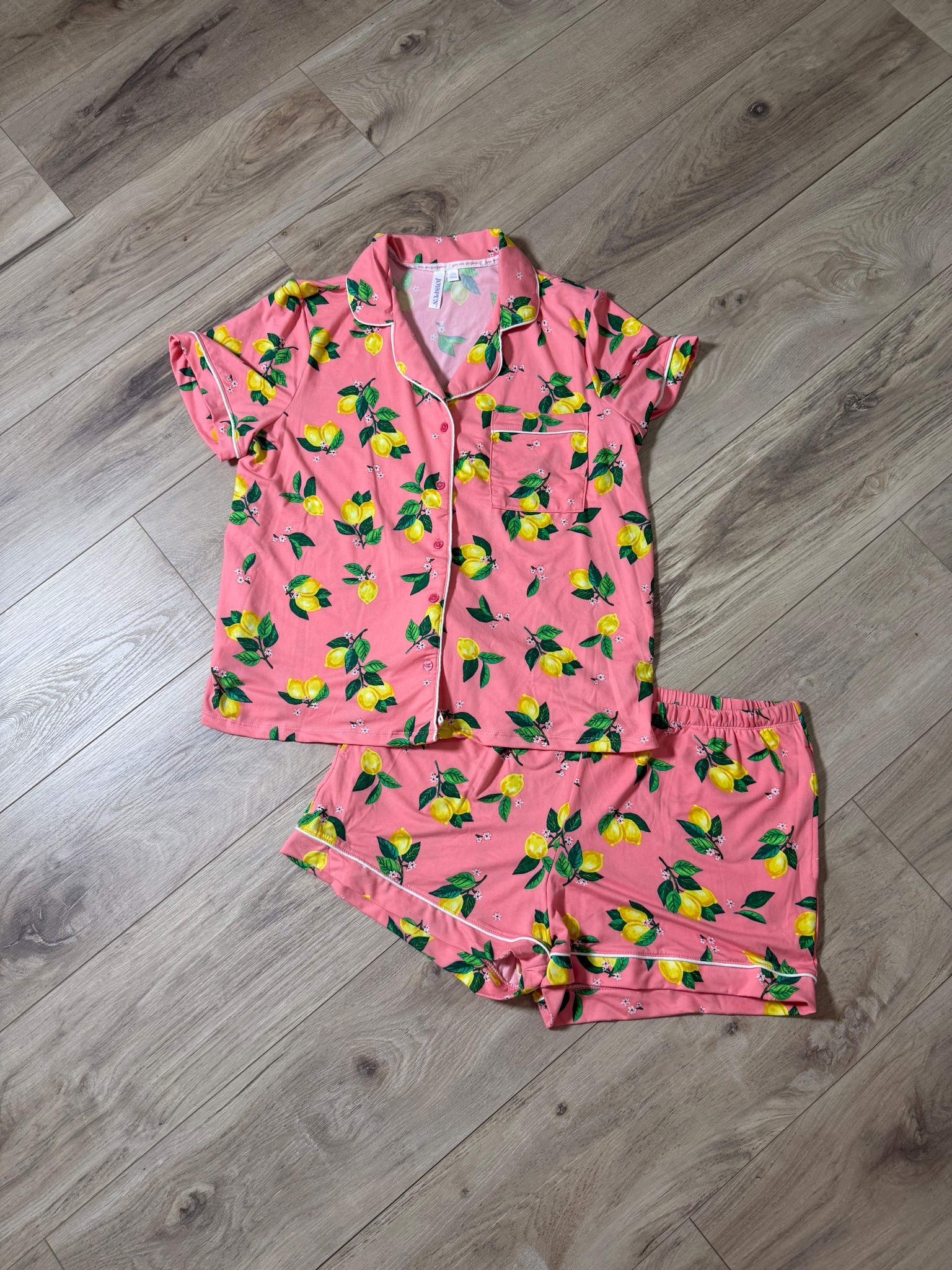 I finally decided to check out the JoySpun PJ’s from Walmart and I’m sad I waited so long. These are so comfortable and soft! And the Lemon pattern is so cute for summer. They fit tts, I’m wearing a large. 

Walmart, Walmart finds, pajamas, sleepwear, 

#LTKMidsize #LTKFindsUnder50 #LTKSeasonal