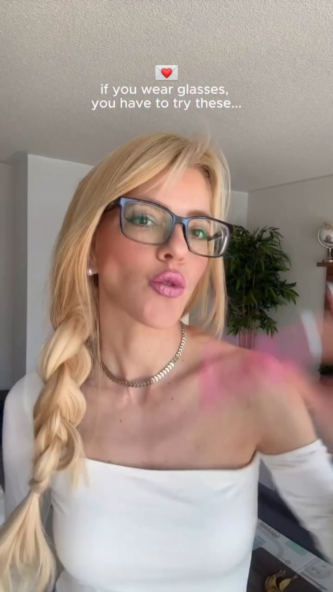 Code CAROLYNABAUER15 gets you 15% off your first set ✨✨but don’t blame me when you want five! 
Ok but these are such a game changer 👏 Wearing the Kirby base frame in tortoise by @paireyewear — obsessed with how fast I can switch looks without needing a new pair ‼️

#pairpartner #paireyewear #glassesfashion #glassesgirls #postpartumjourney #glassesstyle #newmomlife #eyeweartrends #fashiontrends2025

#LTKcanada #LTKstyletip #LTKfamily