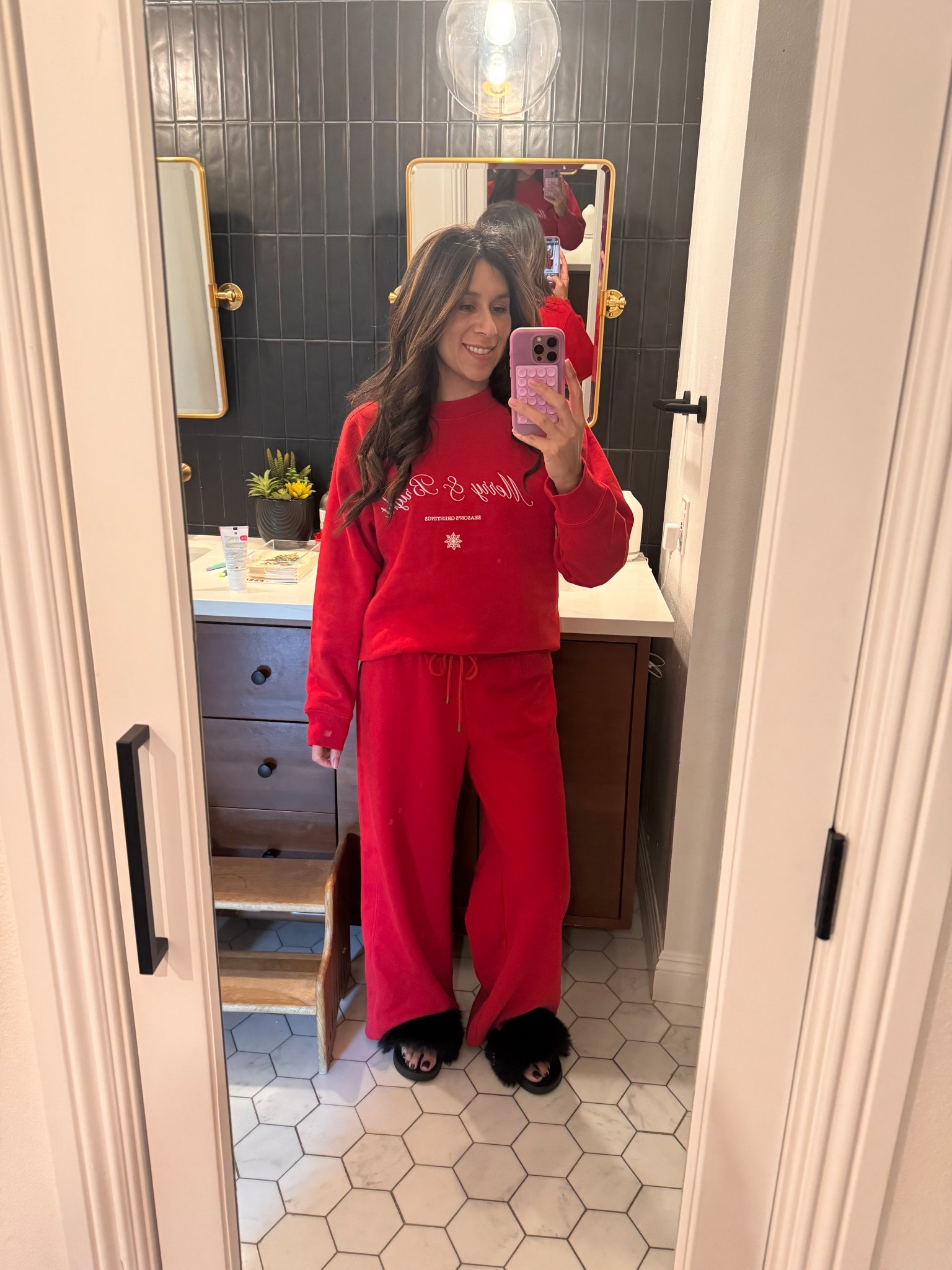 Winter Outfit on repeat! Wore it back to back this week because it’s so comfy!! Wearing a size small  

#LTKmomlife #LTKOver40 #LTKHoliday