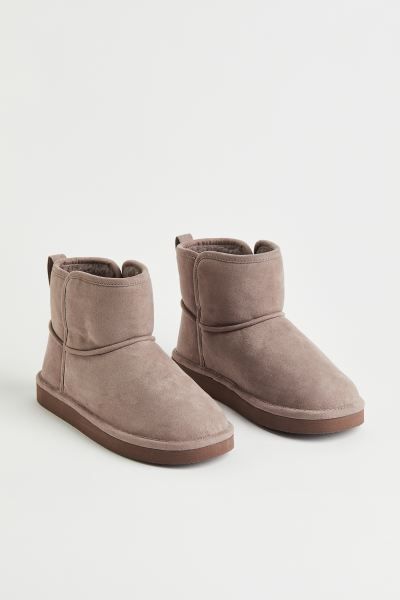 Boots mit Warmfutter | H&M (DE, AT, CH, NL, FI)