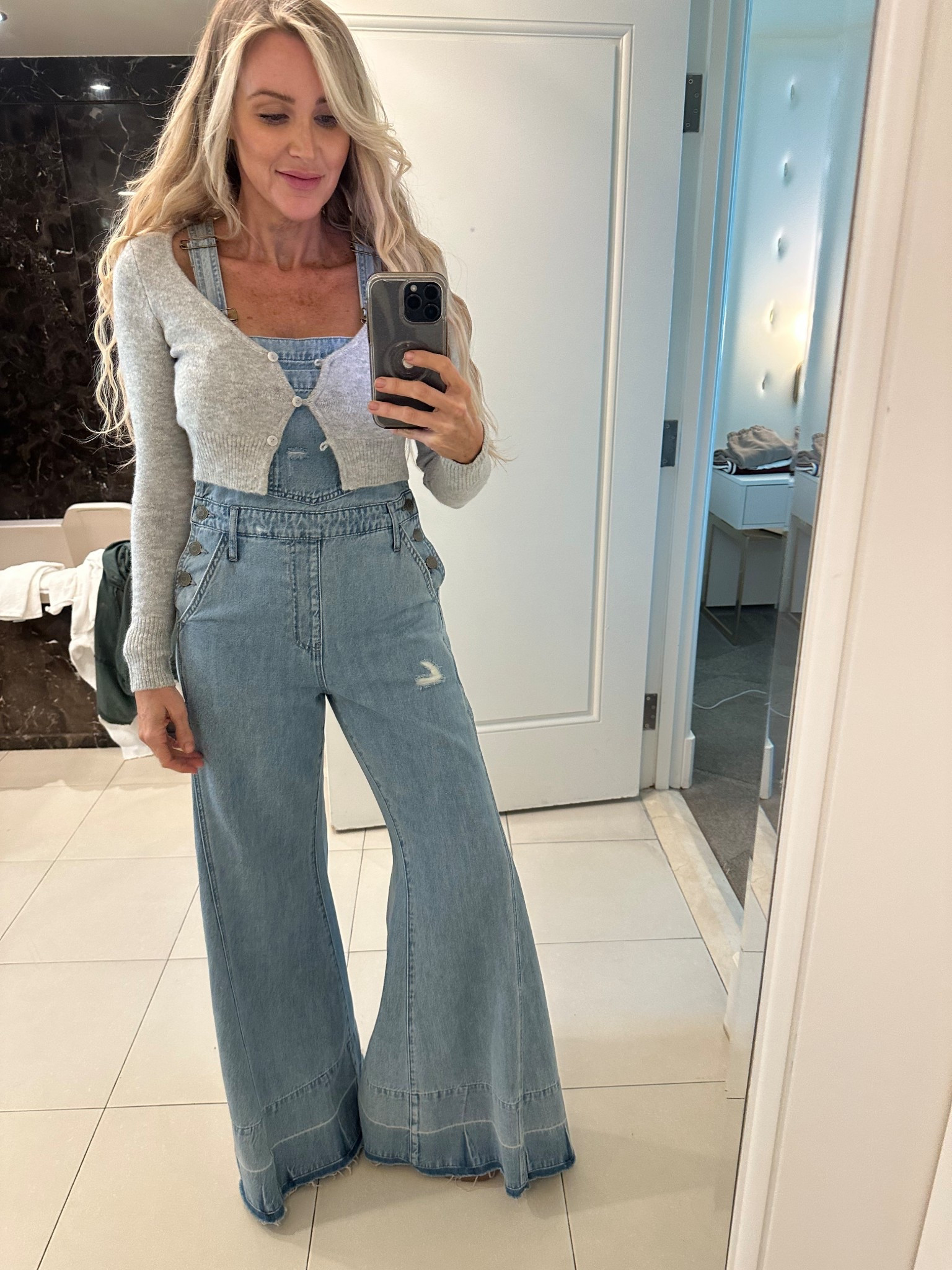 Still my favorite go-to overalls 🫶🏻