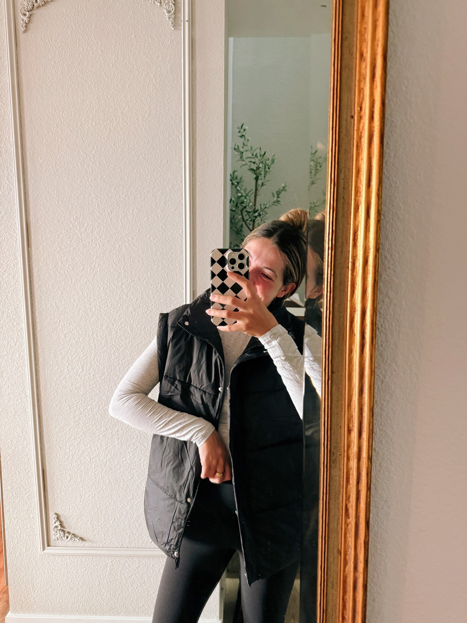 Cold fall morning outfit, cozy fall outfit, oversized vest outfit, oversized vest outfit ideas, seasonal outfit, skims dupe outfit, skims dupe lounge set

#LTKStyleTip #LTKU #LTKSeasonal