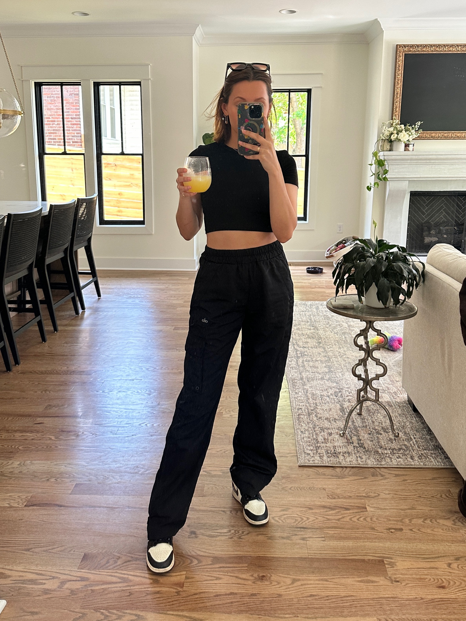 Comfy always wins 🖤🤝

#LTKfindsunder100 #LTKU #LTKshoecrush